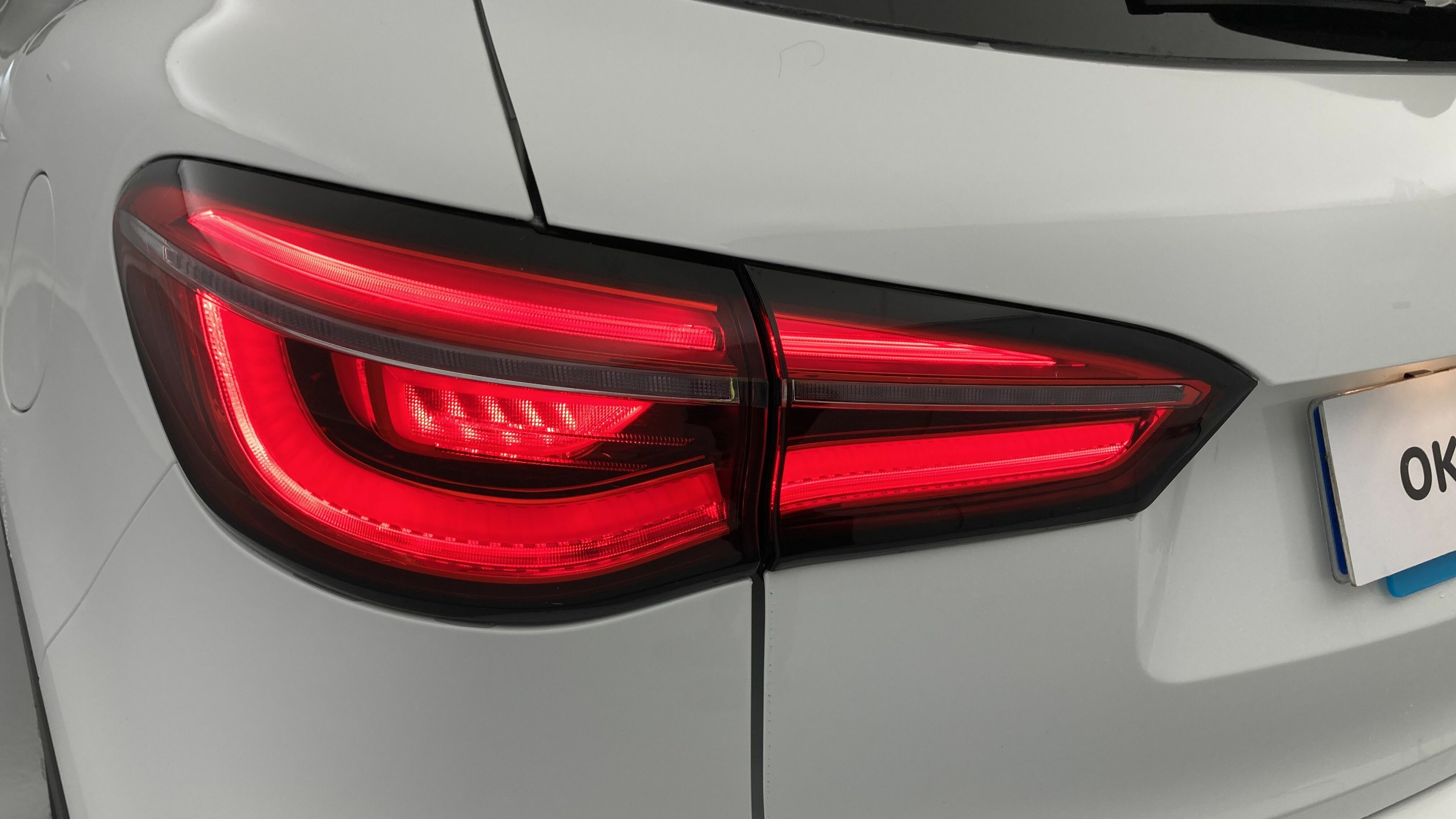 mg ehs phev luxury 1.5 T-GDI 258 PHEV 2023 dover white 26