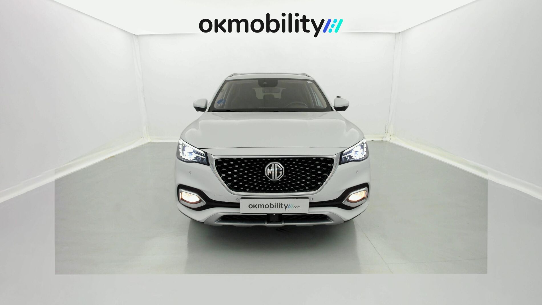 mg ehs phev luxury 1.5 T-GDI 258 PHEV 2023 dover white 3