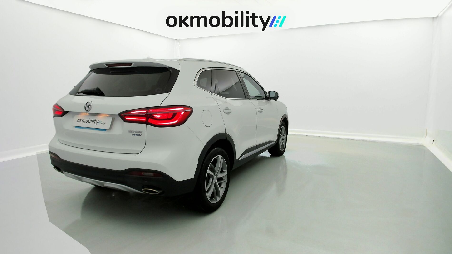 mg ehs phev luxury 1.5 T-GDI 258 PHEV 2023 dover white 10