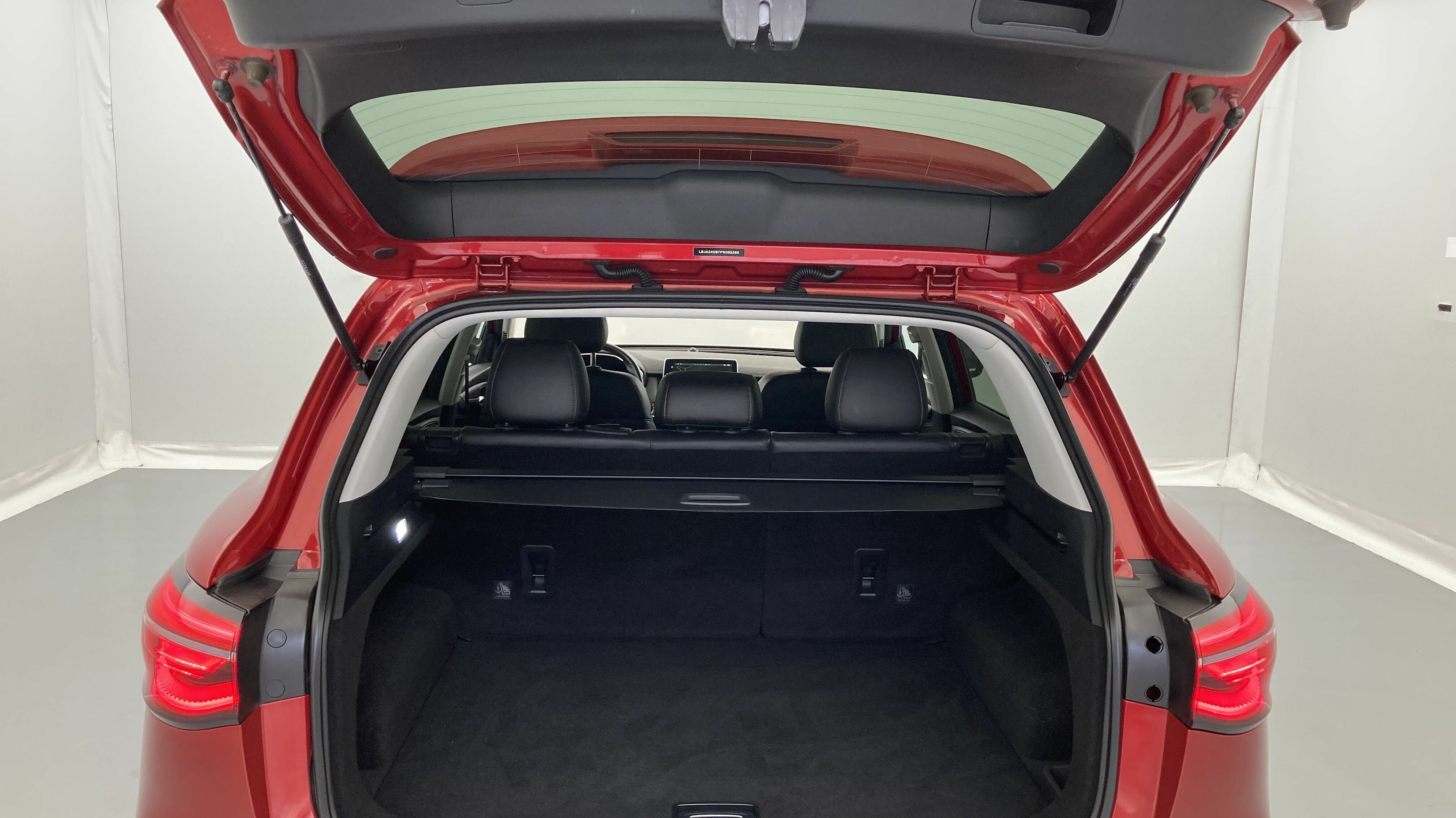 mg hs comfort 1.5 T-GDI 162 AT 2023 diamond red 25