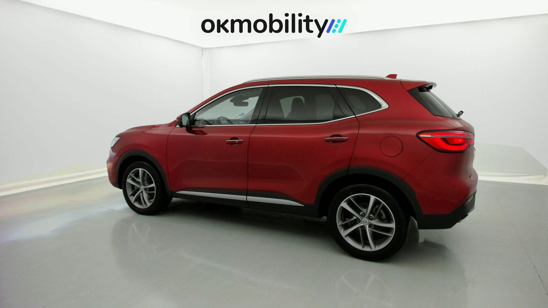 mg ehs phev luxury 1.5 T-GDI 258 PHEV 2023 diamond red 9