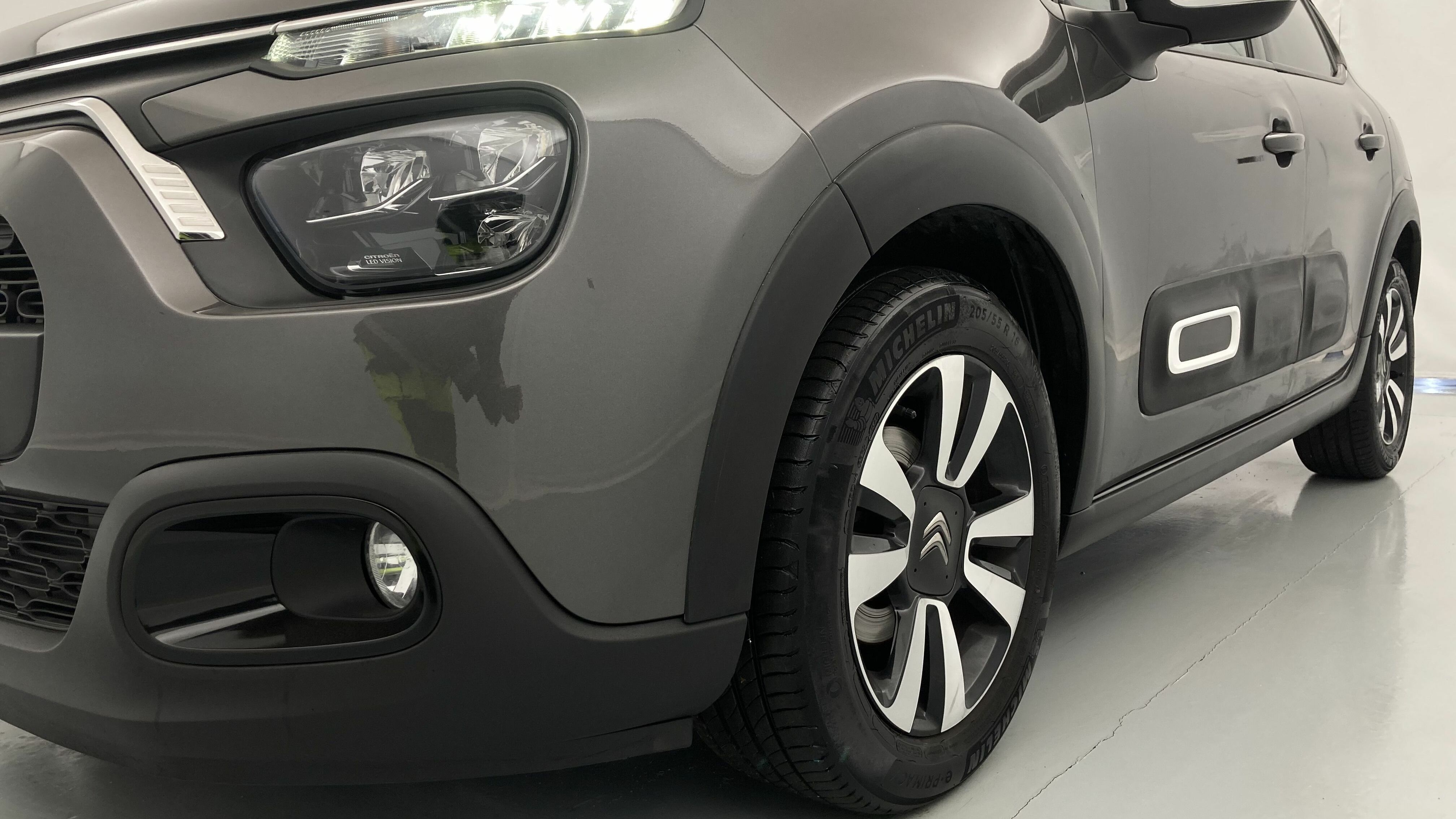 citroen c3 origin max 1.2 PURETECH 83 2024 gris platino 27
