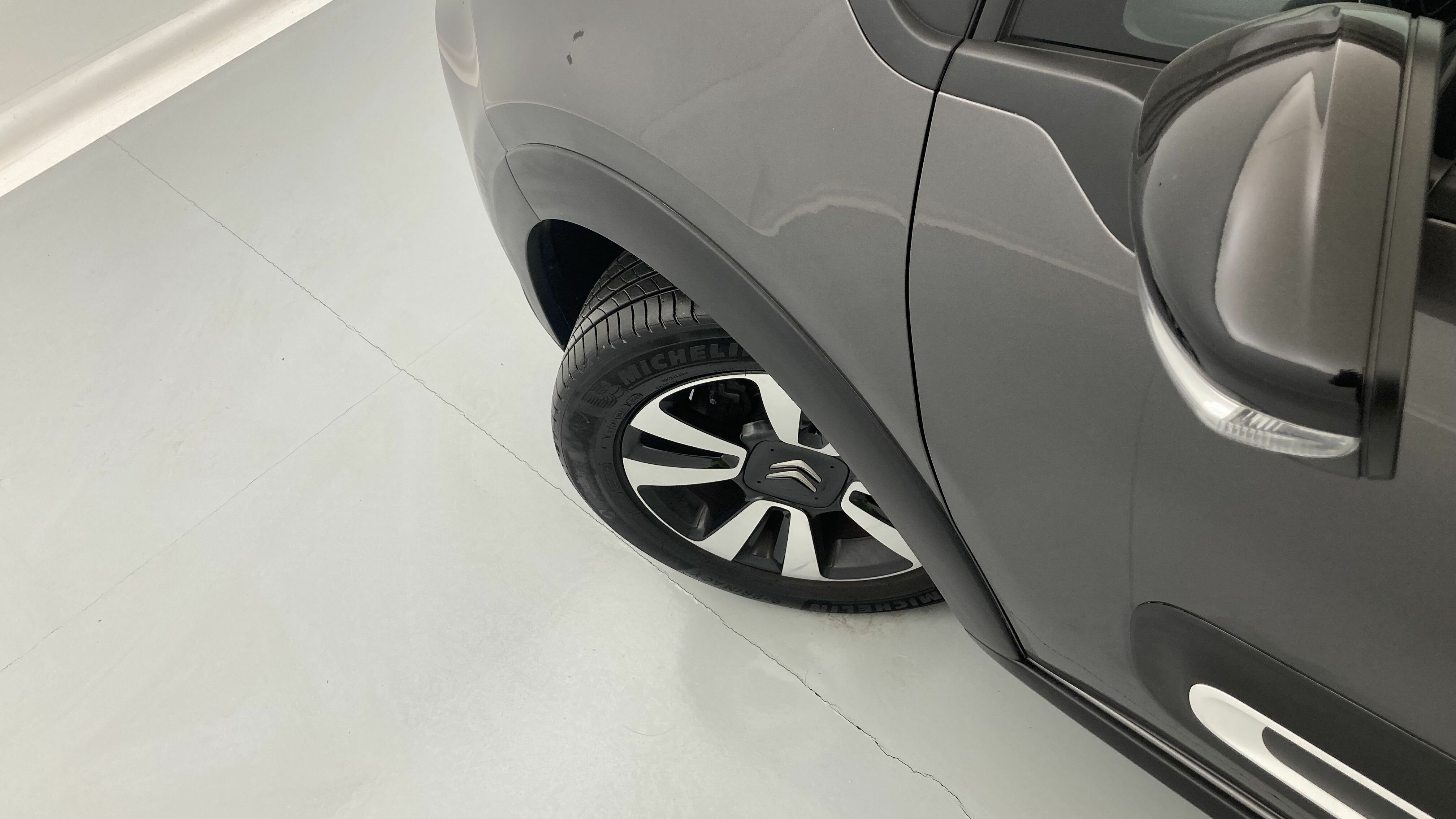 citroen c3 origin max 1.2 PURETECH 83 2024 gris platino 29