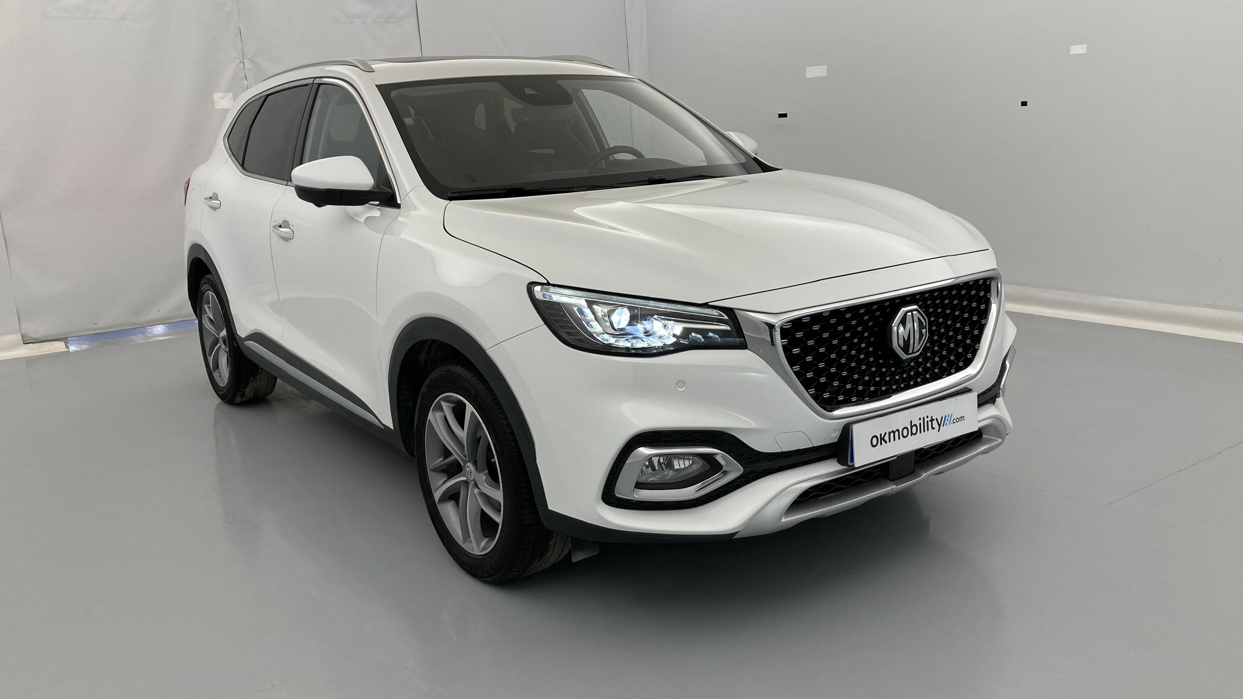 mg ehs phev luxury 1.5 T-GDI 258 PHEV 2023 dover white 22
