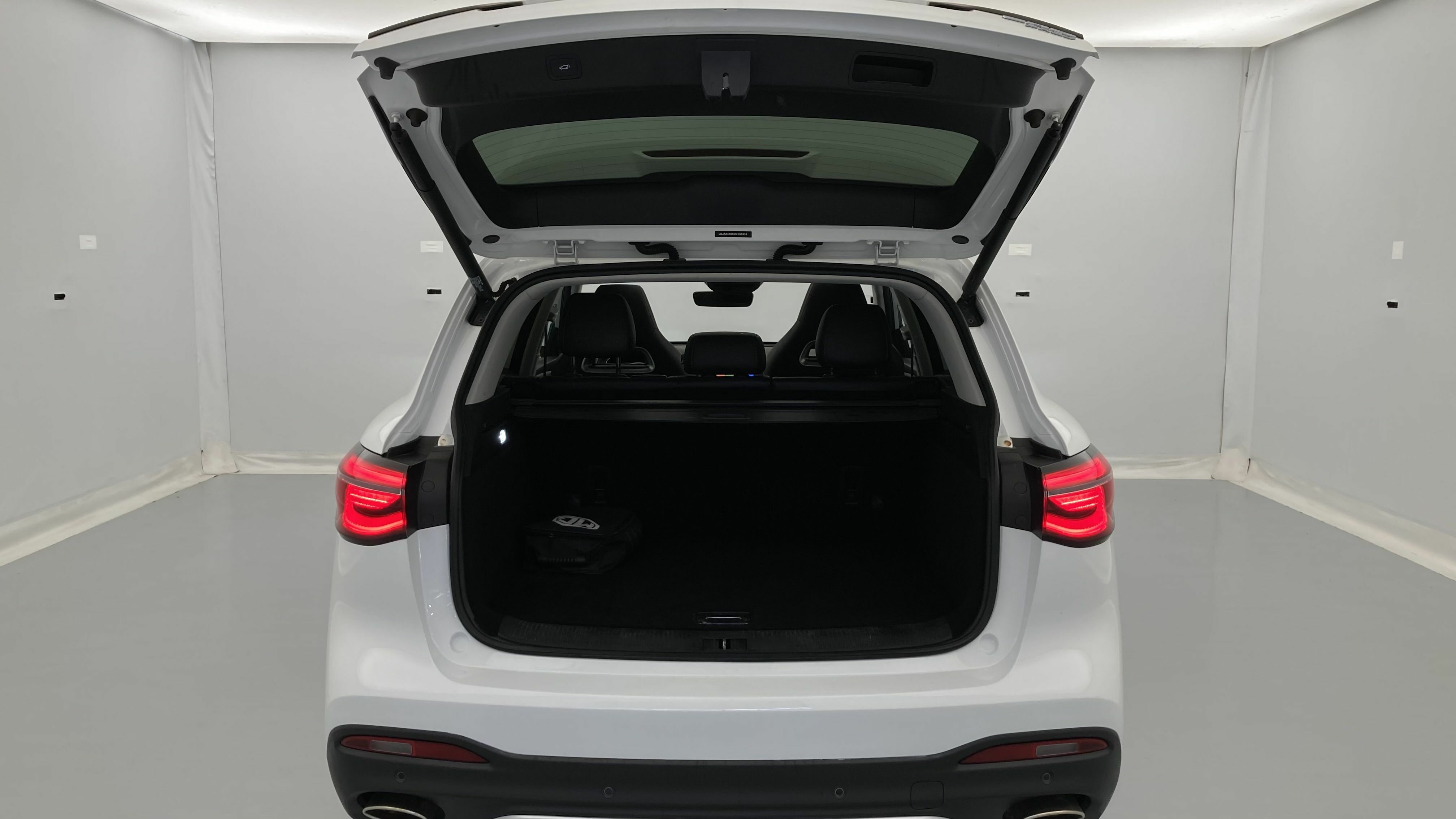 mg ehs phev luxury 1.5 T-GDI 258 PHEV 2023 dover white 23