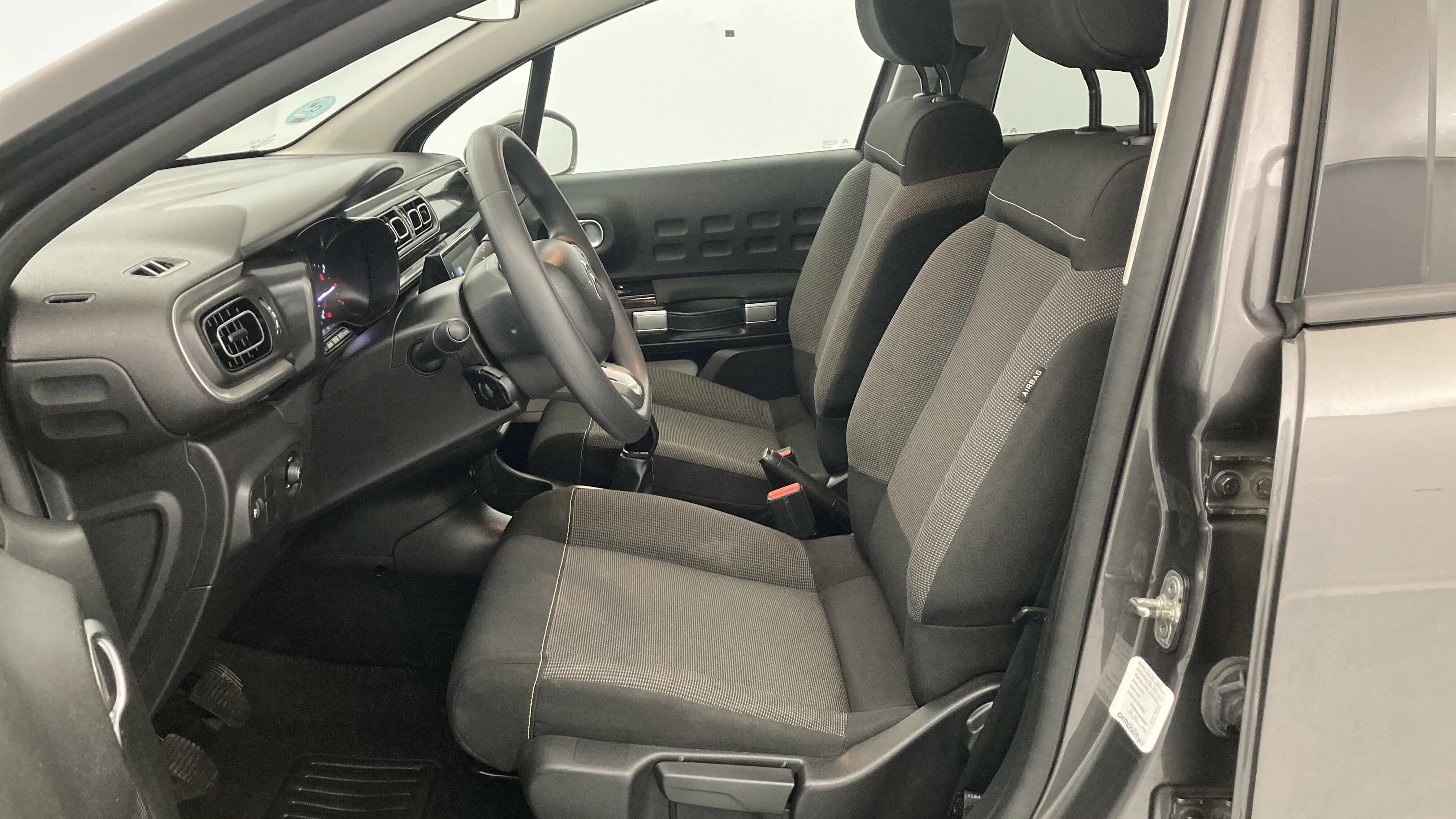 citroen c3 origin max 1.2 PURETECH 83 2024 gris platino 15