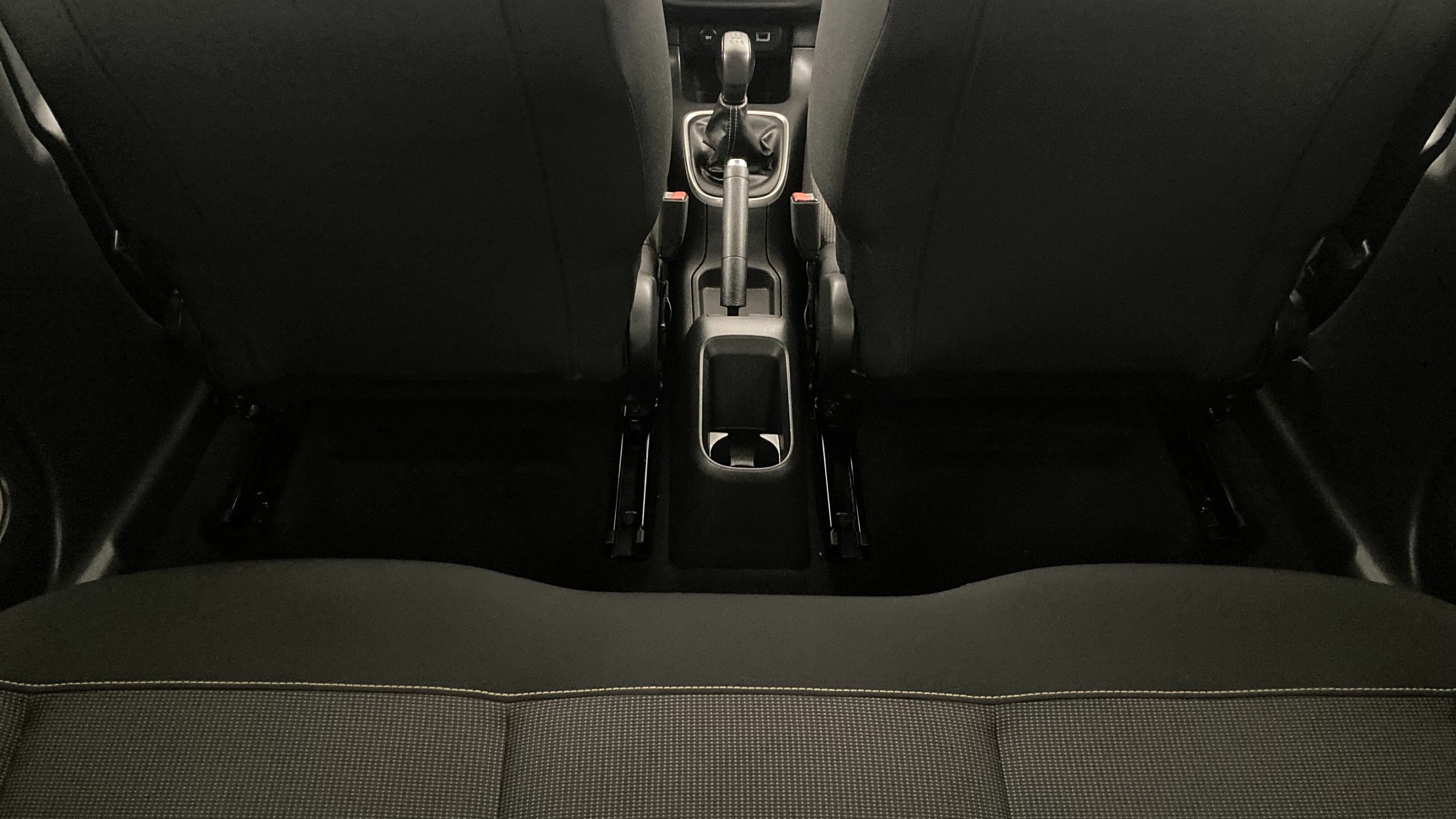 citroen c3 origin max 1.2 PURETECH 83 2024 gris platino 22