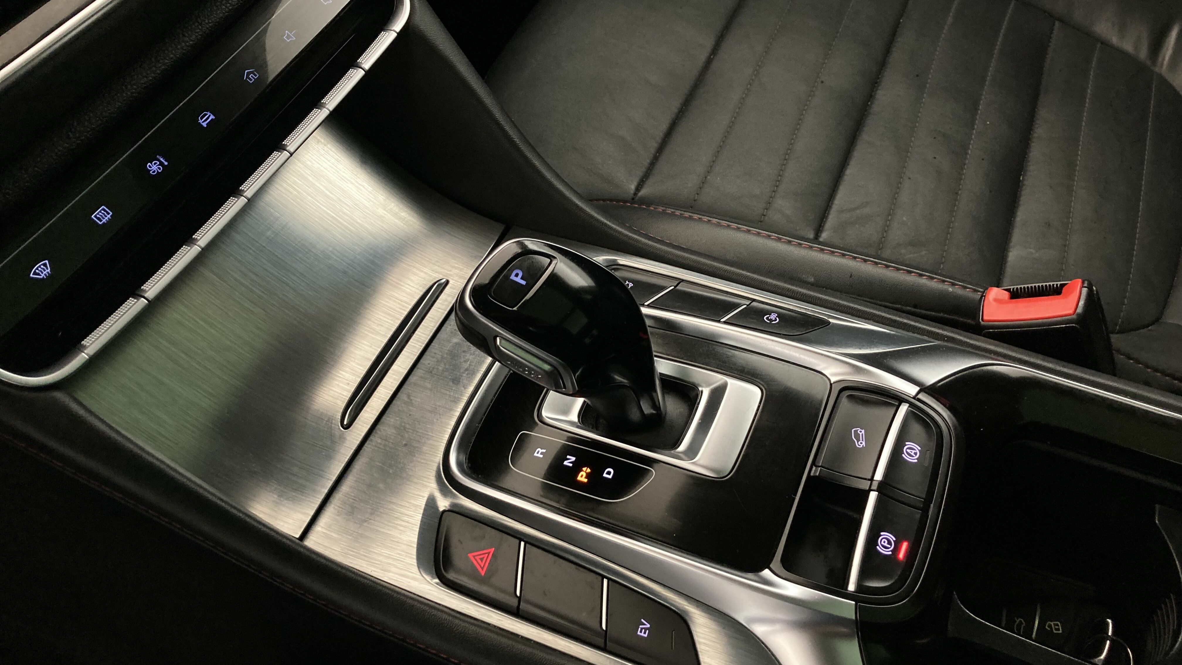 mg ehs phev luxury 1.5 T-GDI 258 PHEV 2023 bleak pearl 21