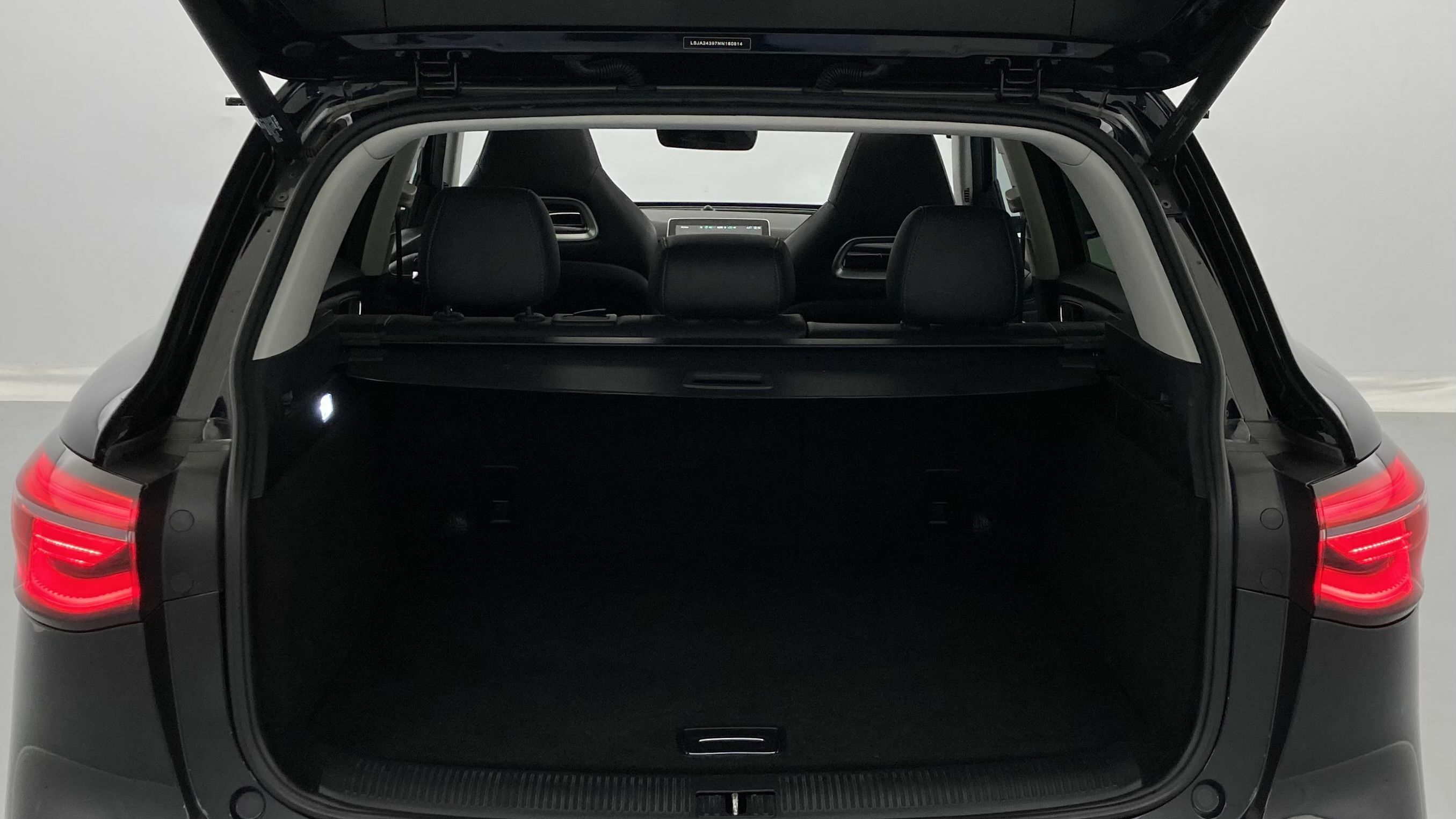 mg ehs phev luxury 1.5 T-GDI 258 PHEV 2023 bleak pearl 25