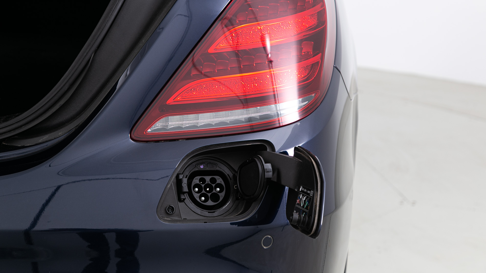 mercedes benz s 560 e largo amg line 560E 476 PHEV 2021 azul cavansita 35