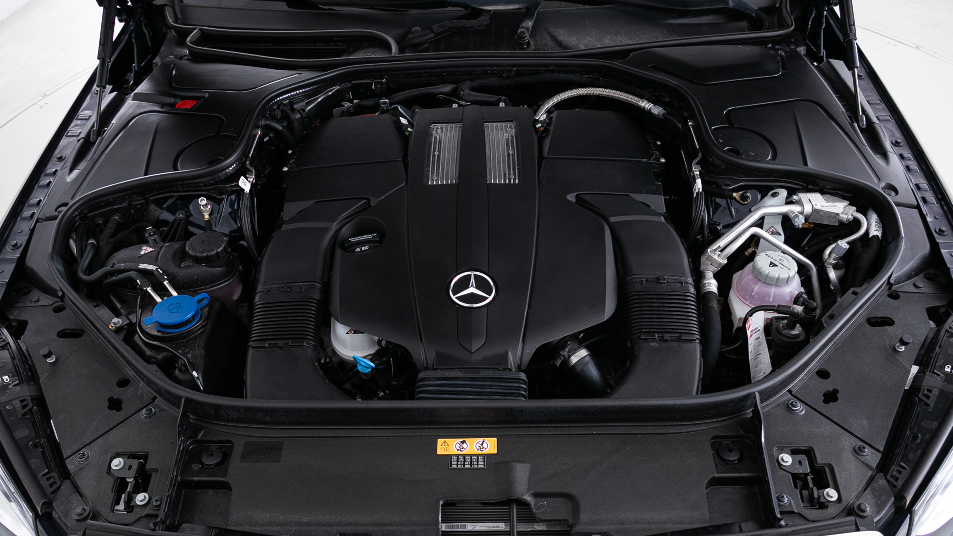 mercedes benz s 560 e largo amg line 560E 476 PHEV 2021 azul cavansita 36