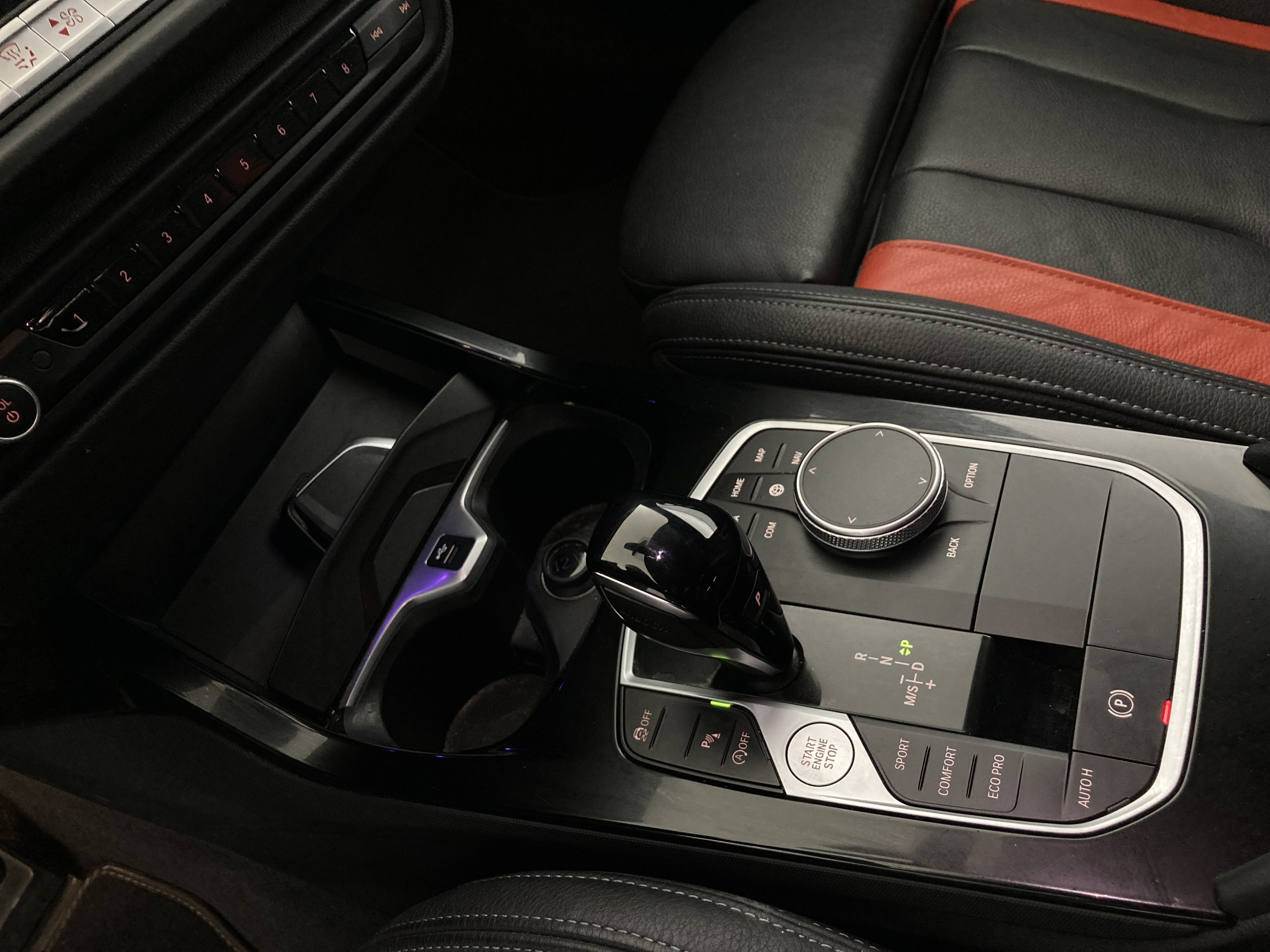 bmw serie 1 m sport colorvision 118I 136 STEPTRONIC 2024 alpinweiss 14