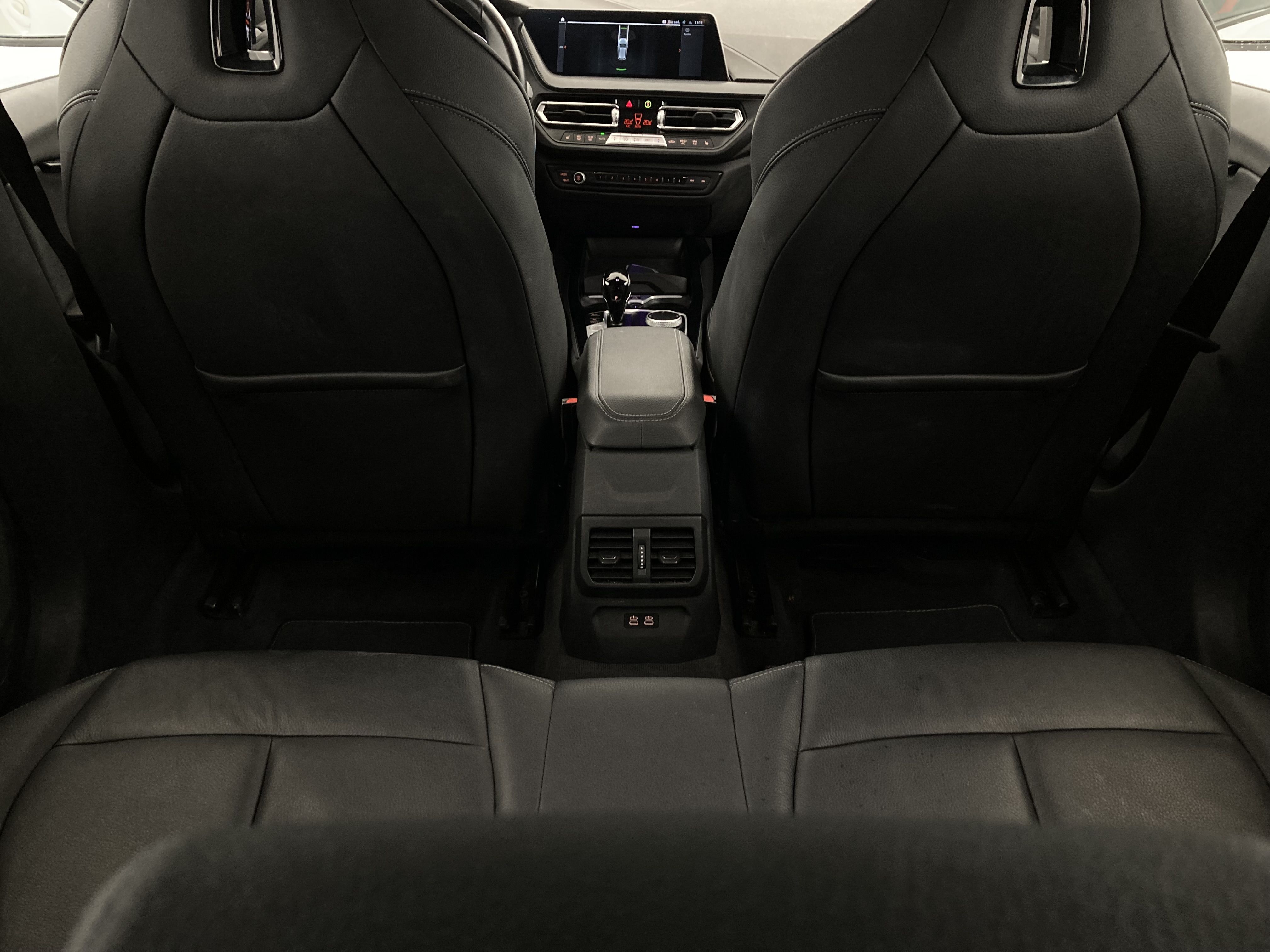 bmw serie 1 m sport colorvision 118I 136 STEPTRONIC 2024 alpinweiss 16