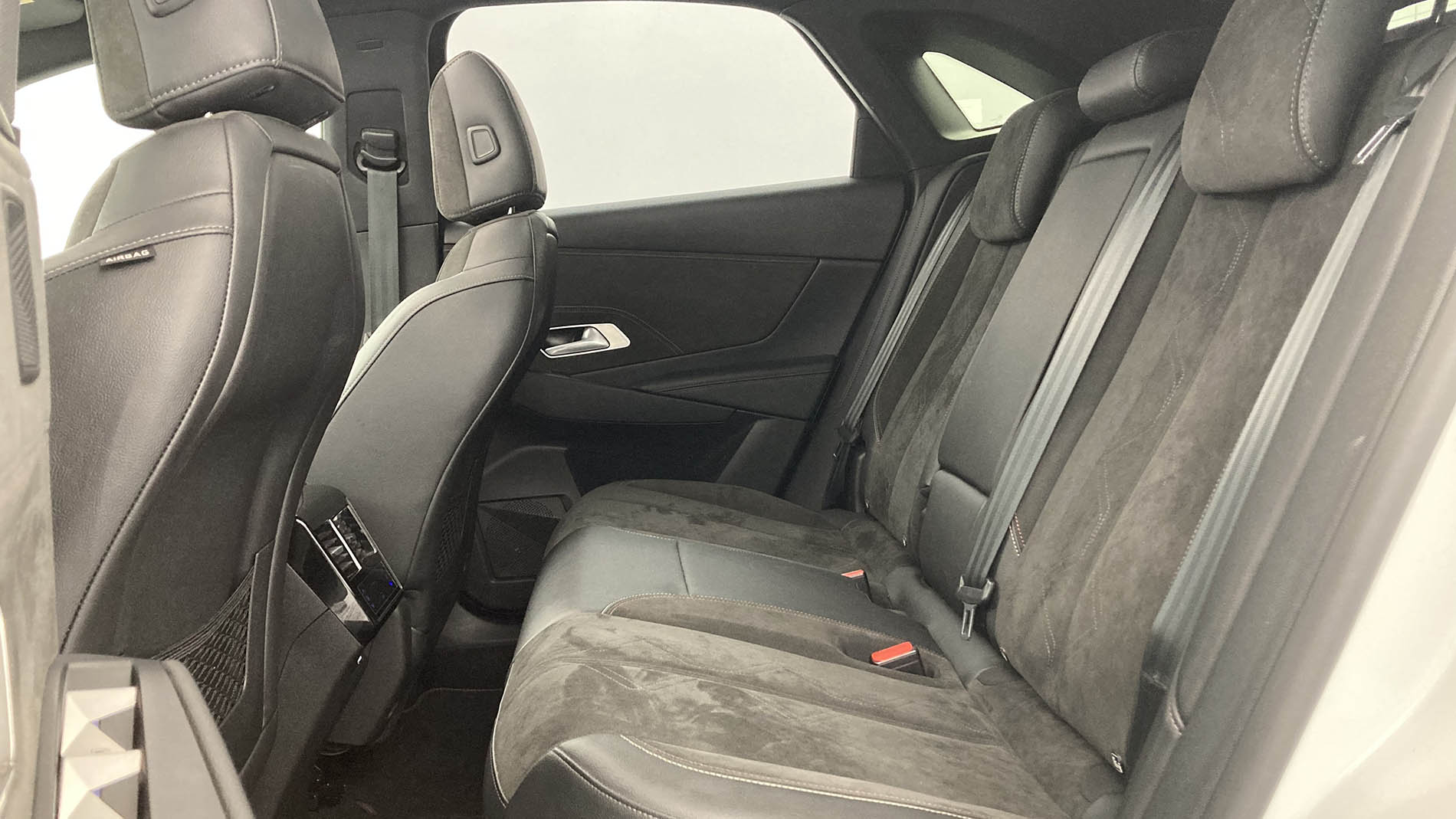 ds ds7 crossback performance line + E-TENSE 300 CA 2021 crystal pearl 21