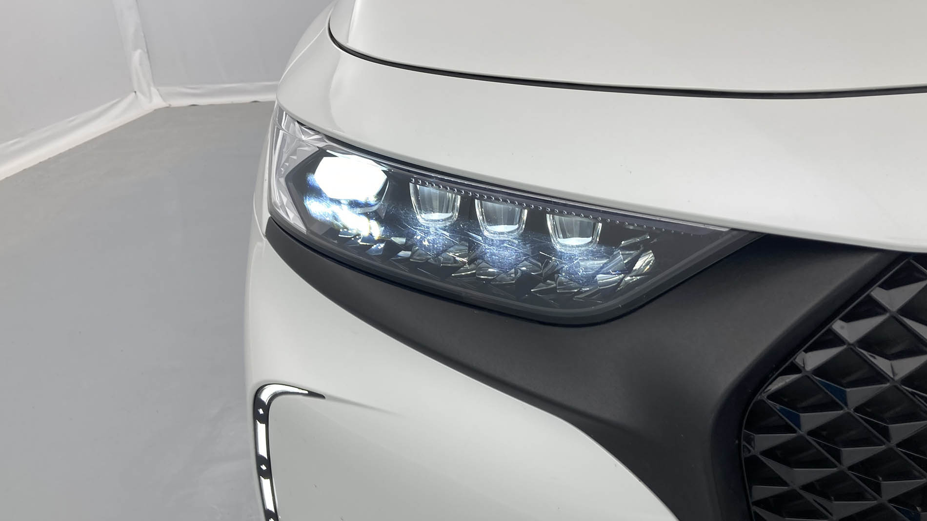 ds ds7 crossback performance line + E-TENSE 300 CA 2021 crystal pearl 29