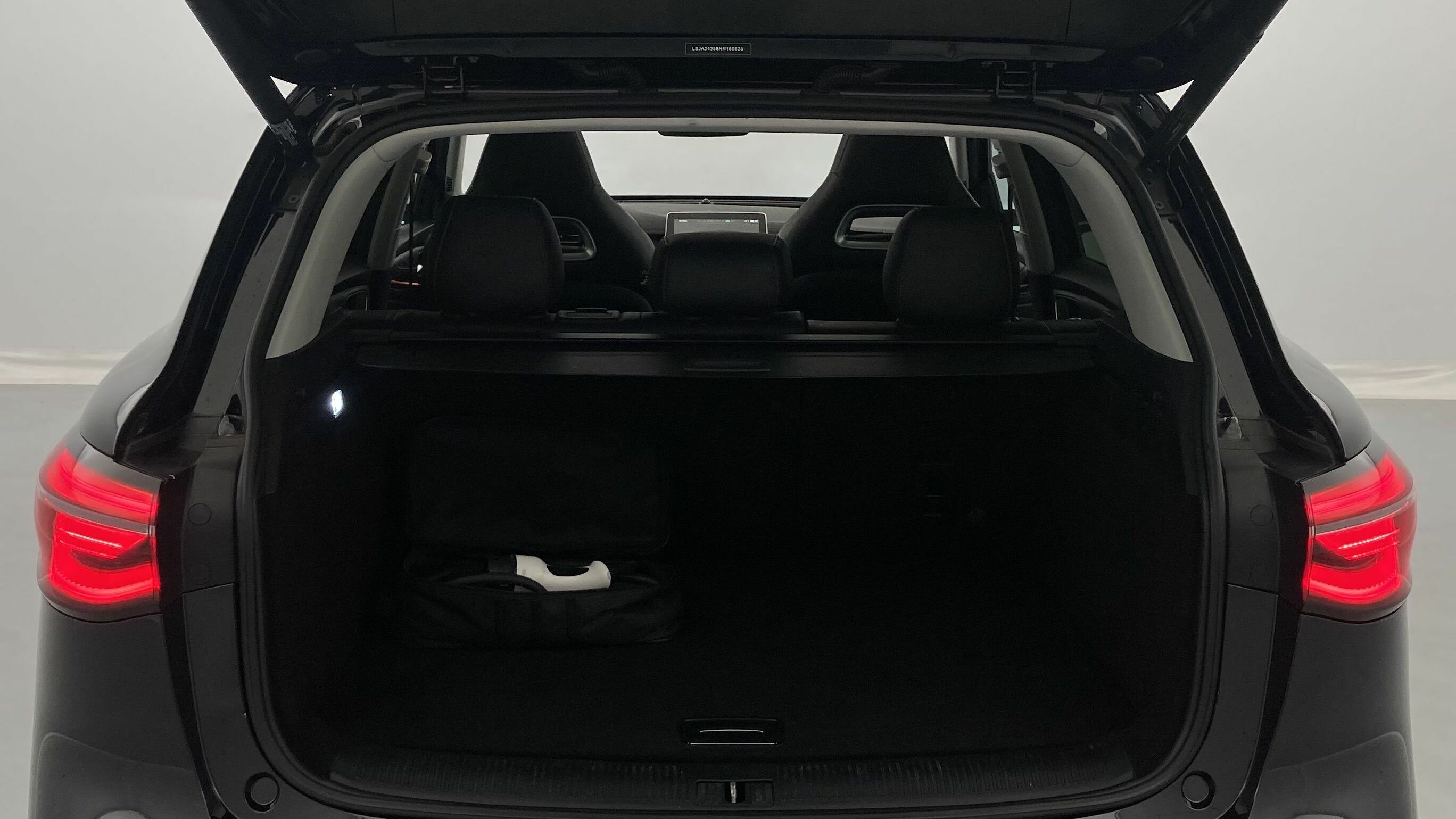 mg ehs phev luxury 1.5 T-GDI 258 PHEV 2023 bleak pearl 24