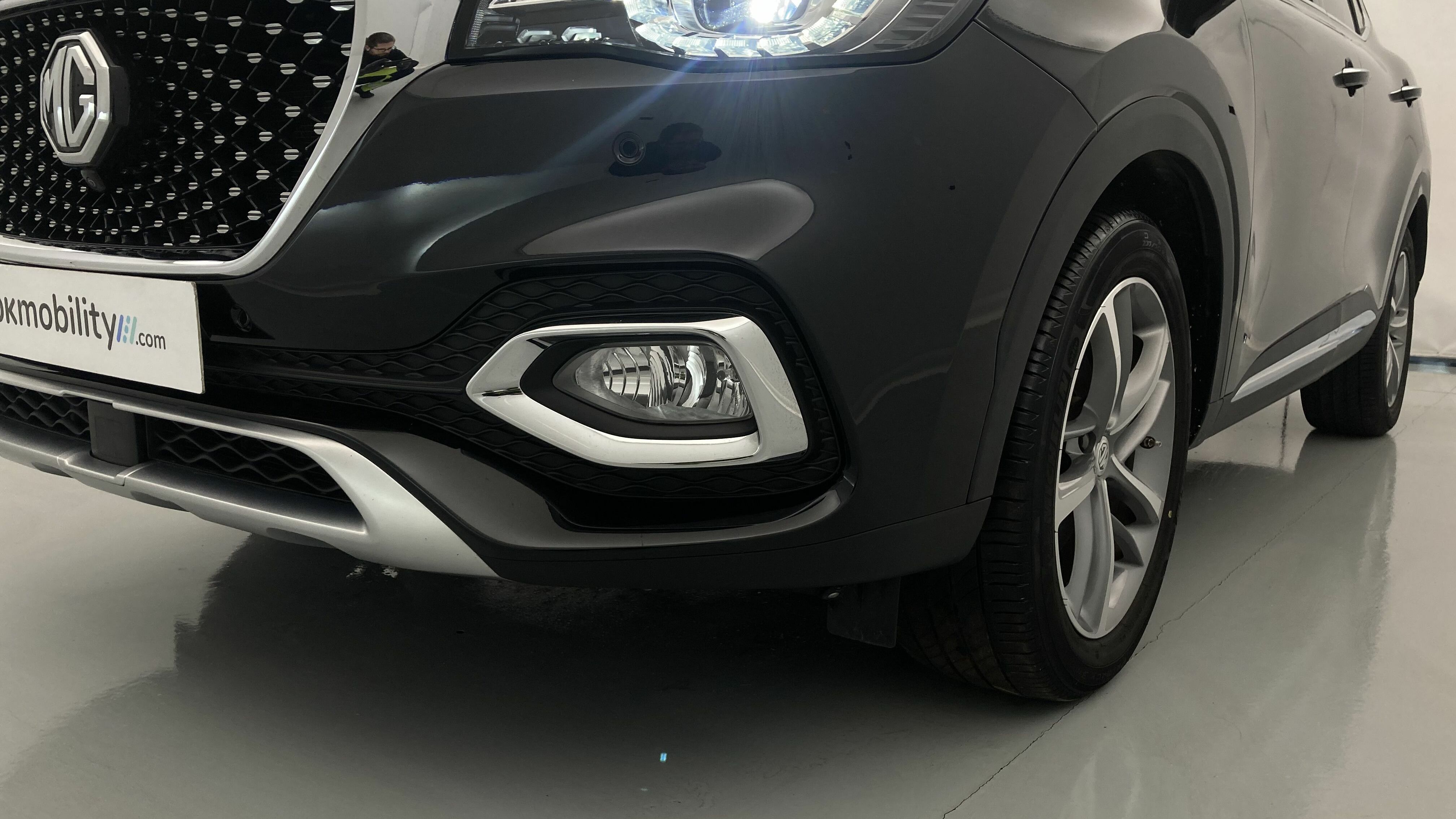 mg ehs phev luxury 1.5 T-GDI 258 PHEV 2023 bleak pearl 26