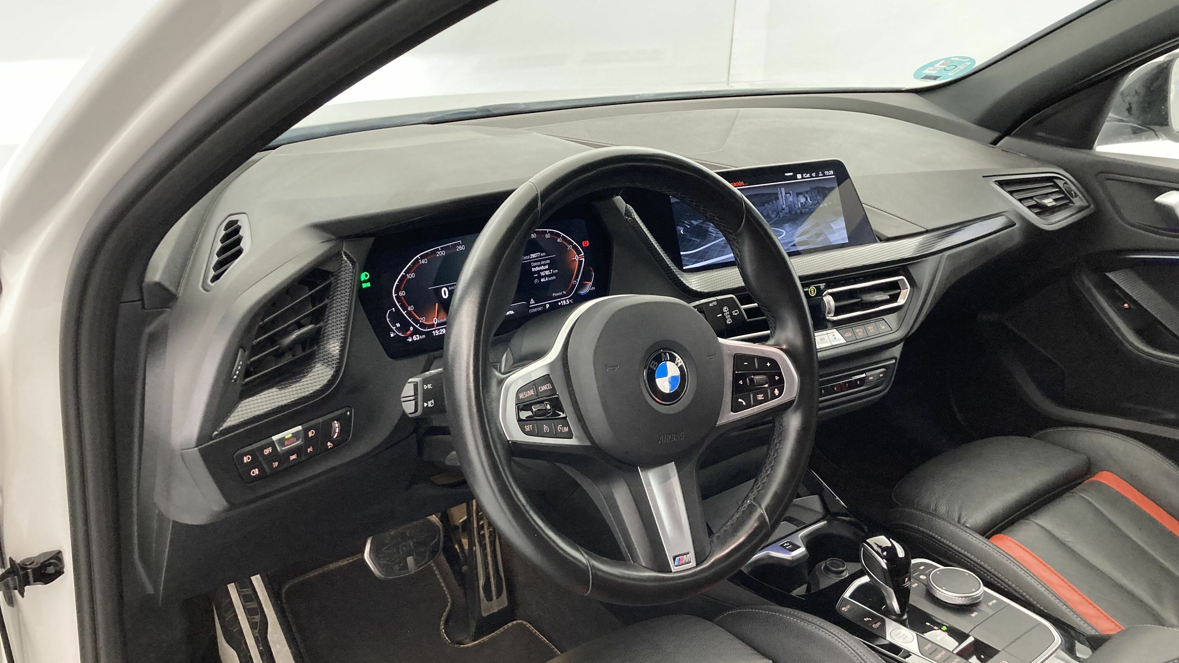 bmw serie 1 m sport colorvision 118I 136 STEPTRONIC 2024 alpinweiss 16