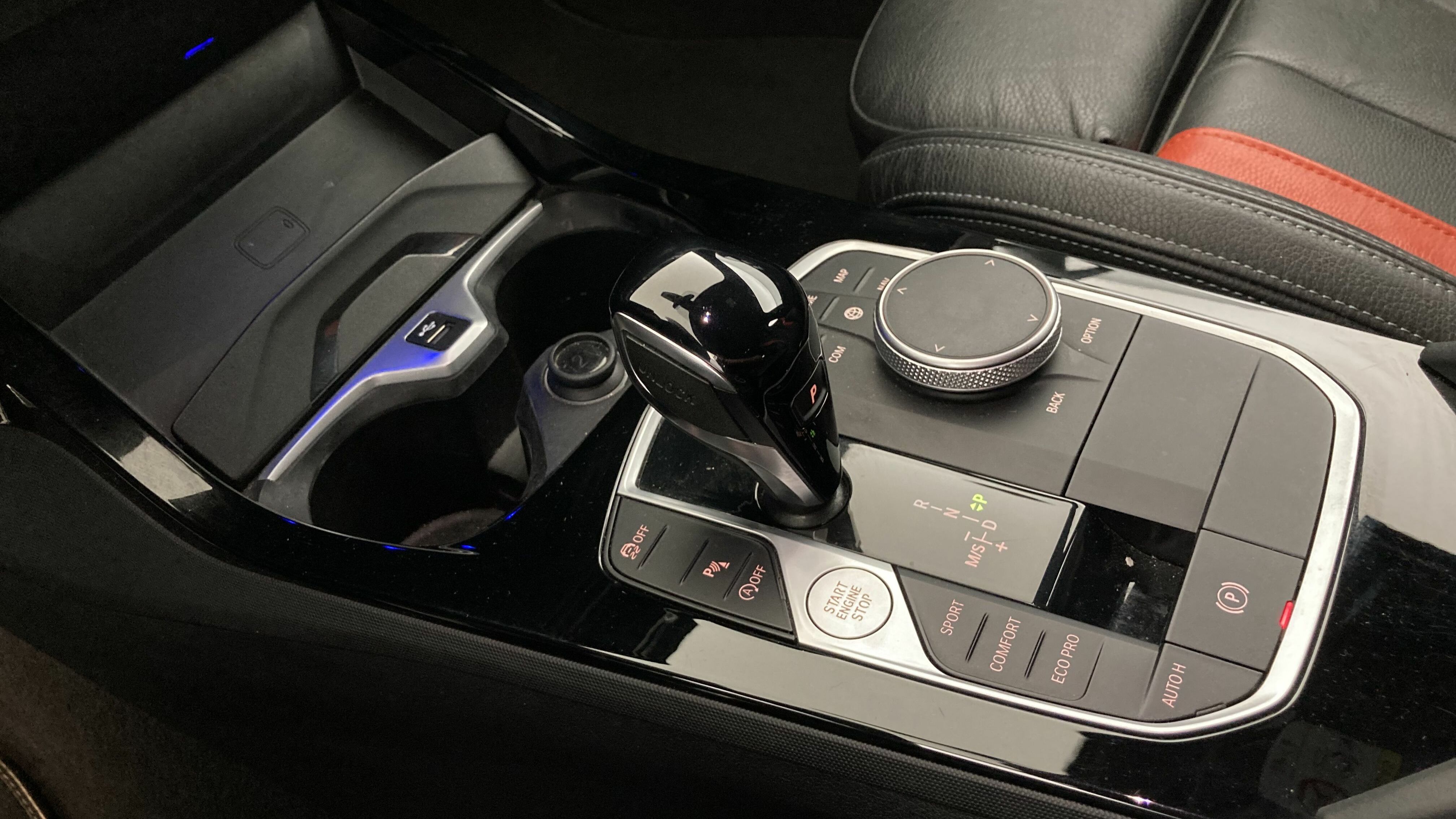 bmw serie 1 m sport colorvision 118I 136 STEPTRONIC 2024 alpinweiss 21