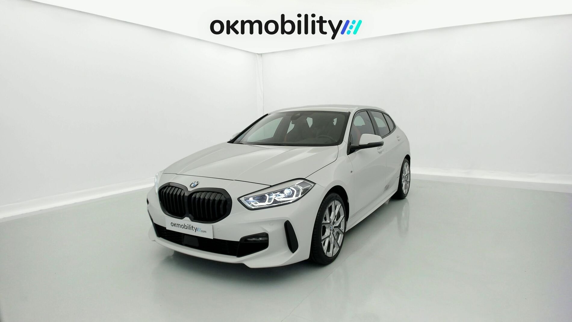 bmw serie 1 m sport colorvision 118I 136 STEPTRONIC 2024 alpinweiss 1