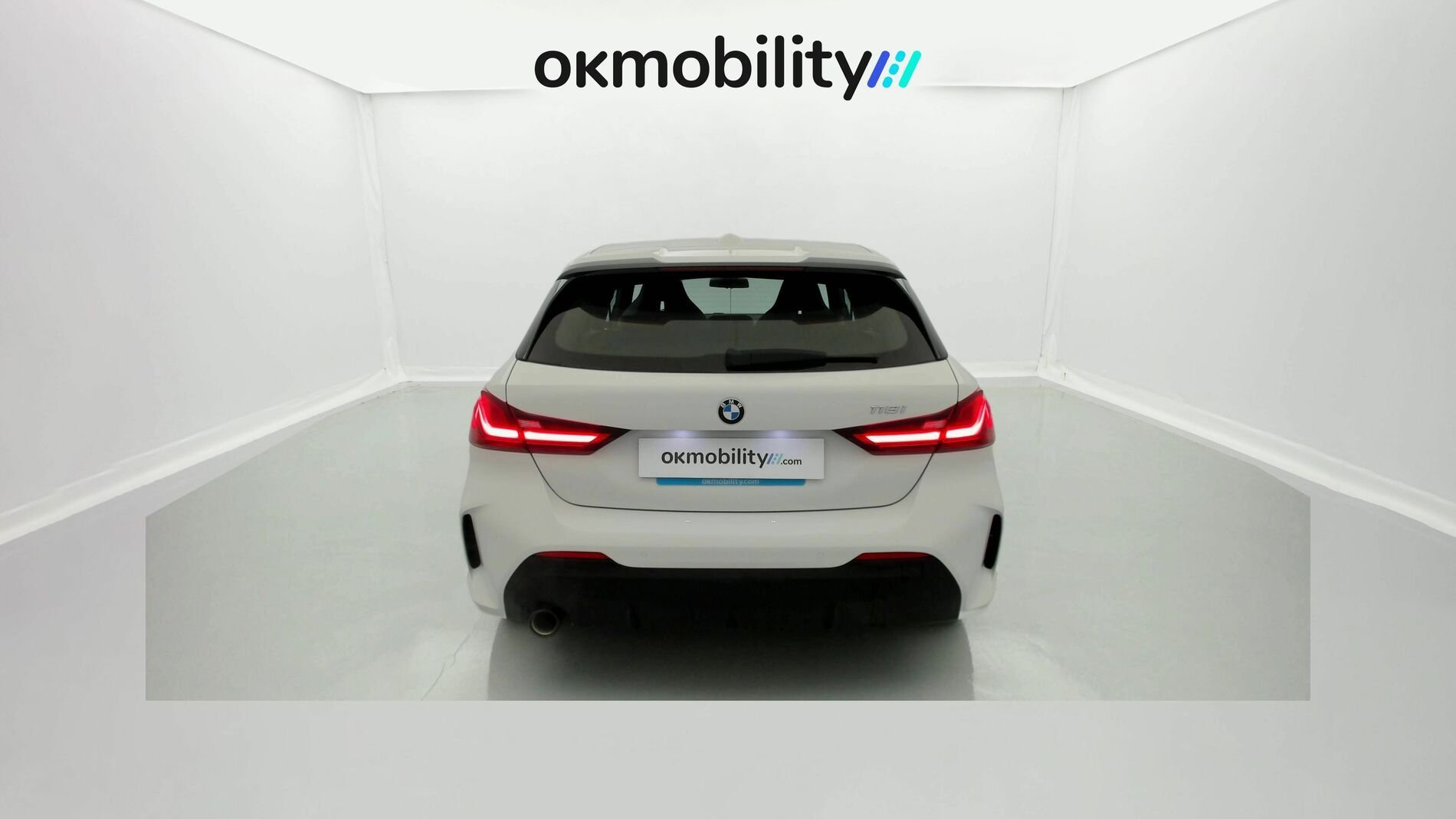 bmw serie 1 m sport colorvision 118I 136 STEPTRONIC 2024 alpinweiss 11