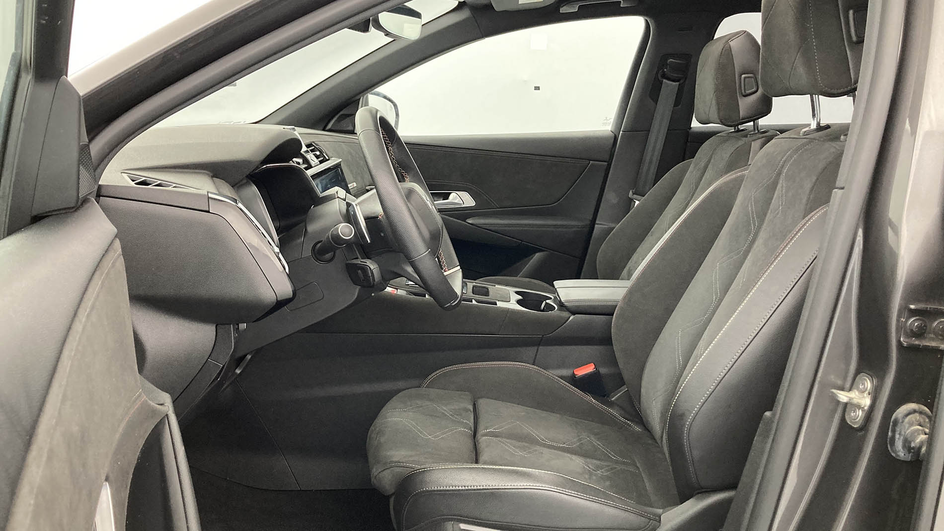 ds ds7 crossback performance line + E-TENSE 300 CA 2021 gris platino 14