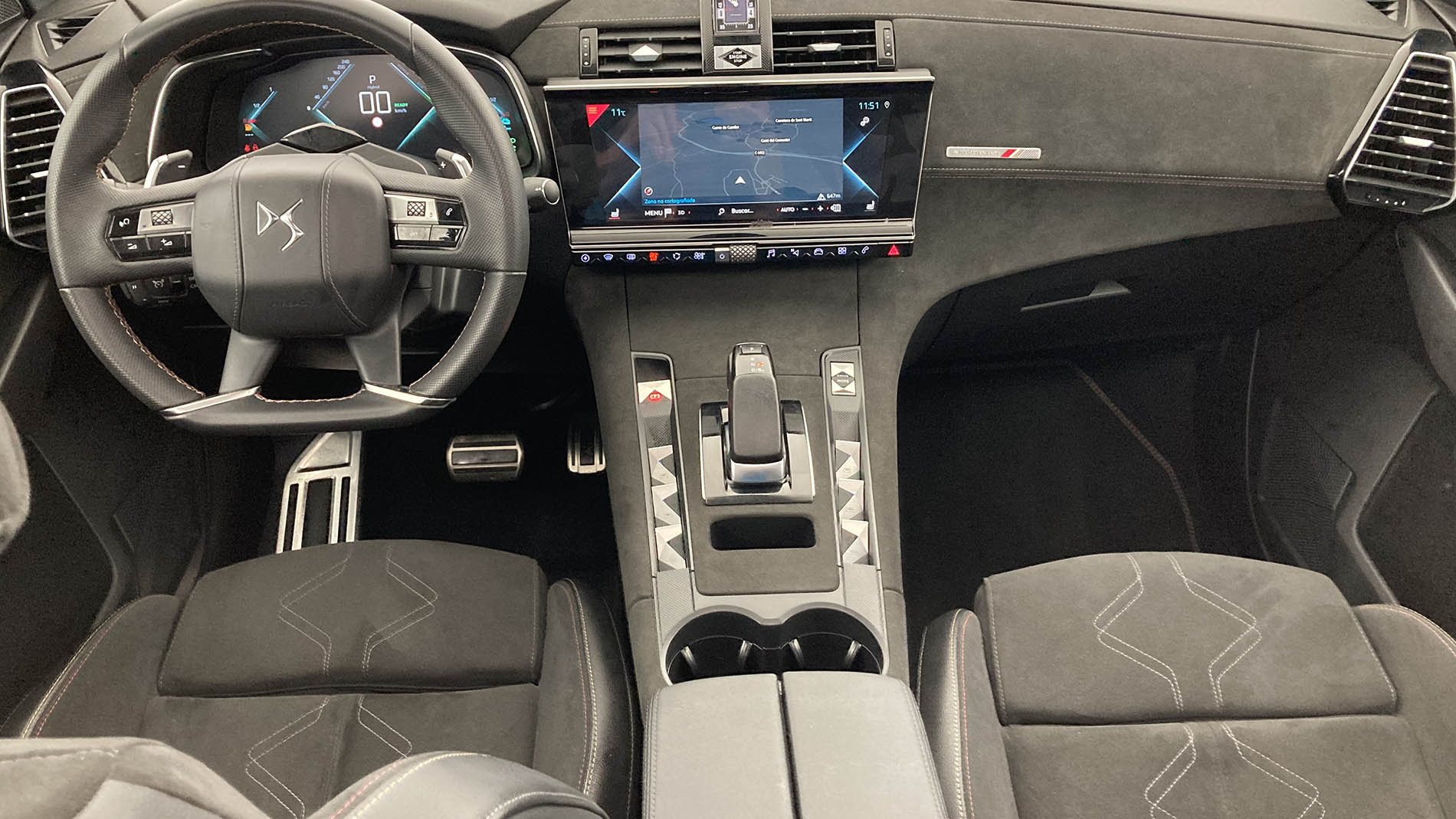 ds ds7 crossback performance line + E-TENSE 300 CA 2021 gris platino 15