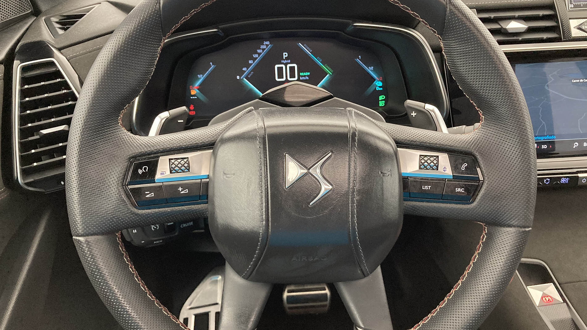 ds ds7 crossback performance line + E-TENSE 300 CA 2021 gris platino 17