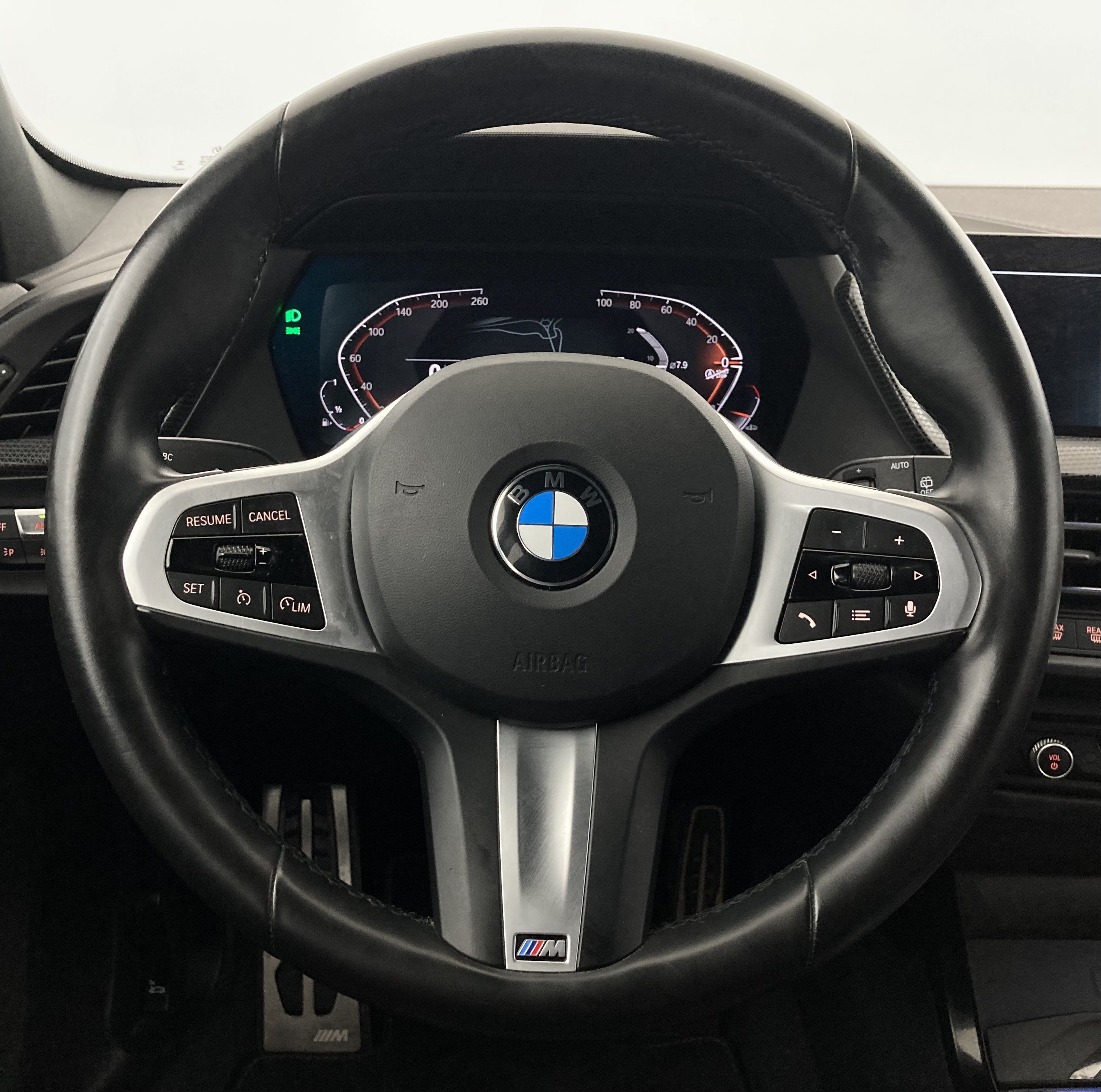 bmw serie 1 m sport colorvision 118I 136 STEPTRONIC 2024 alpinweiss 22