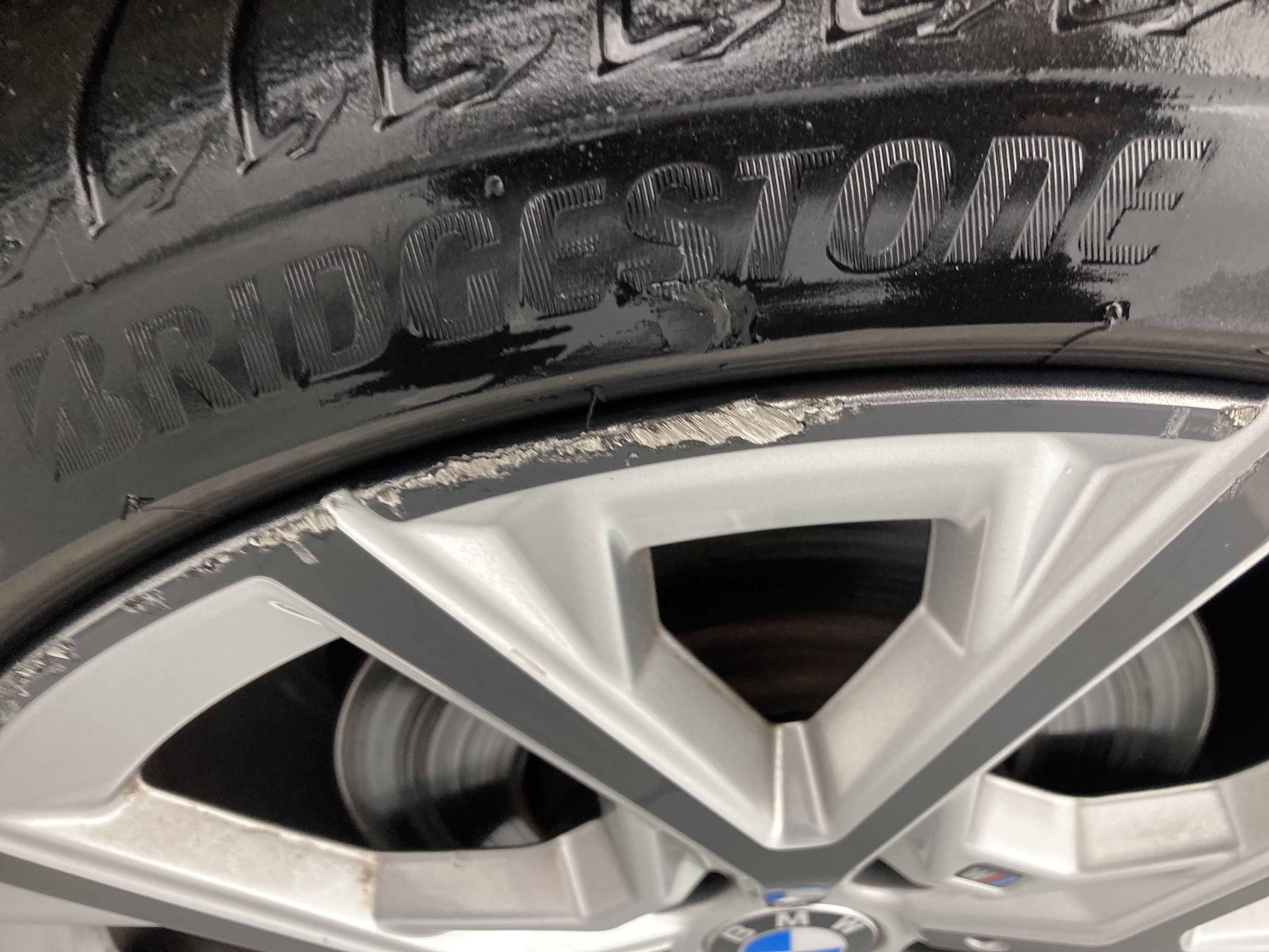 bmw serie 1 m sport colorvision 118I 136 STEPTRONIC 2024 alpinweiss 27