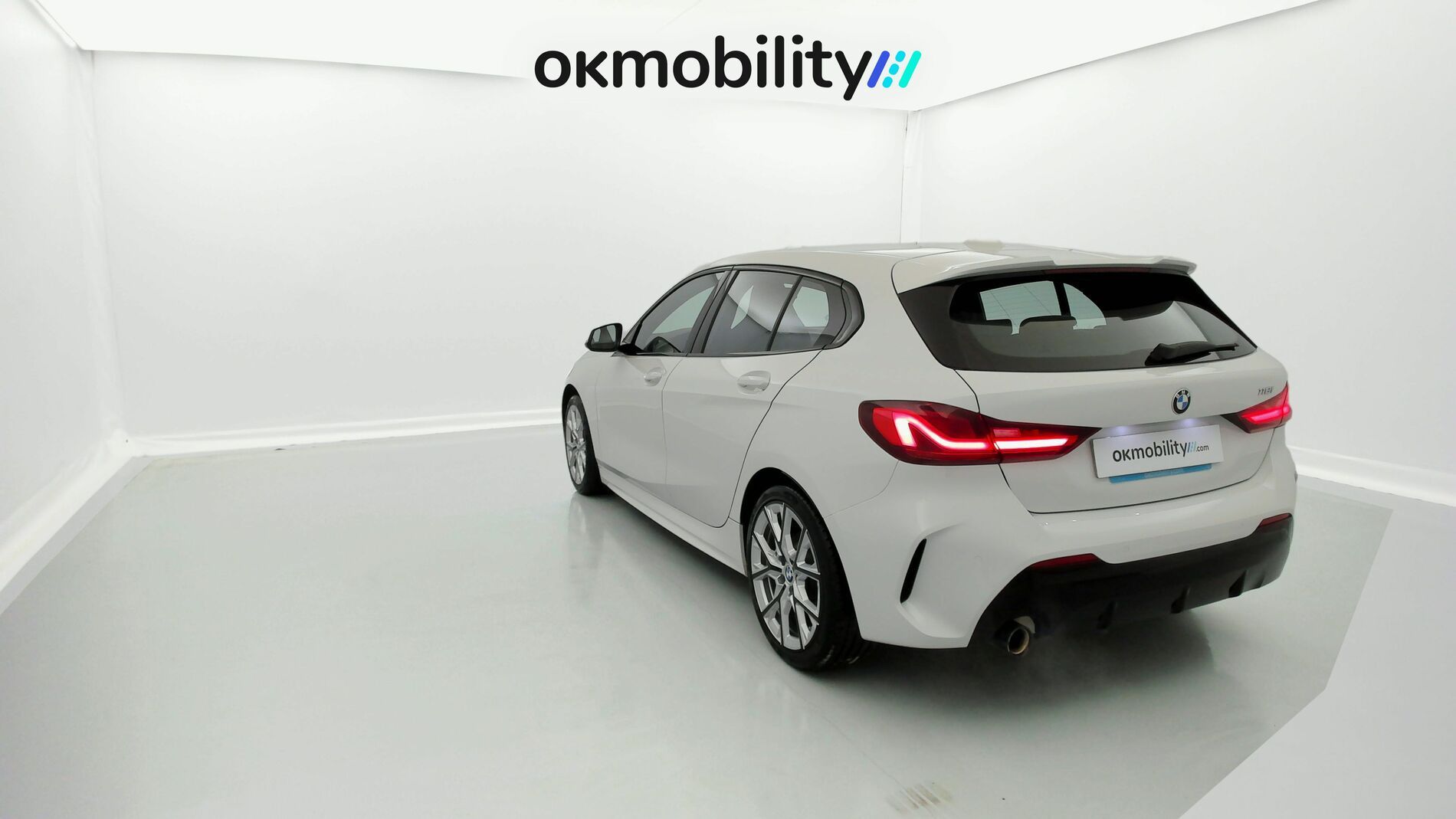 bmw serie 1 m sport colorvision 118I 136 STEPTRONIC 2024 alpinweiss 10