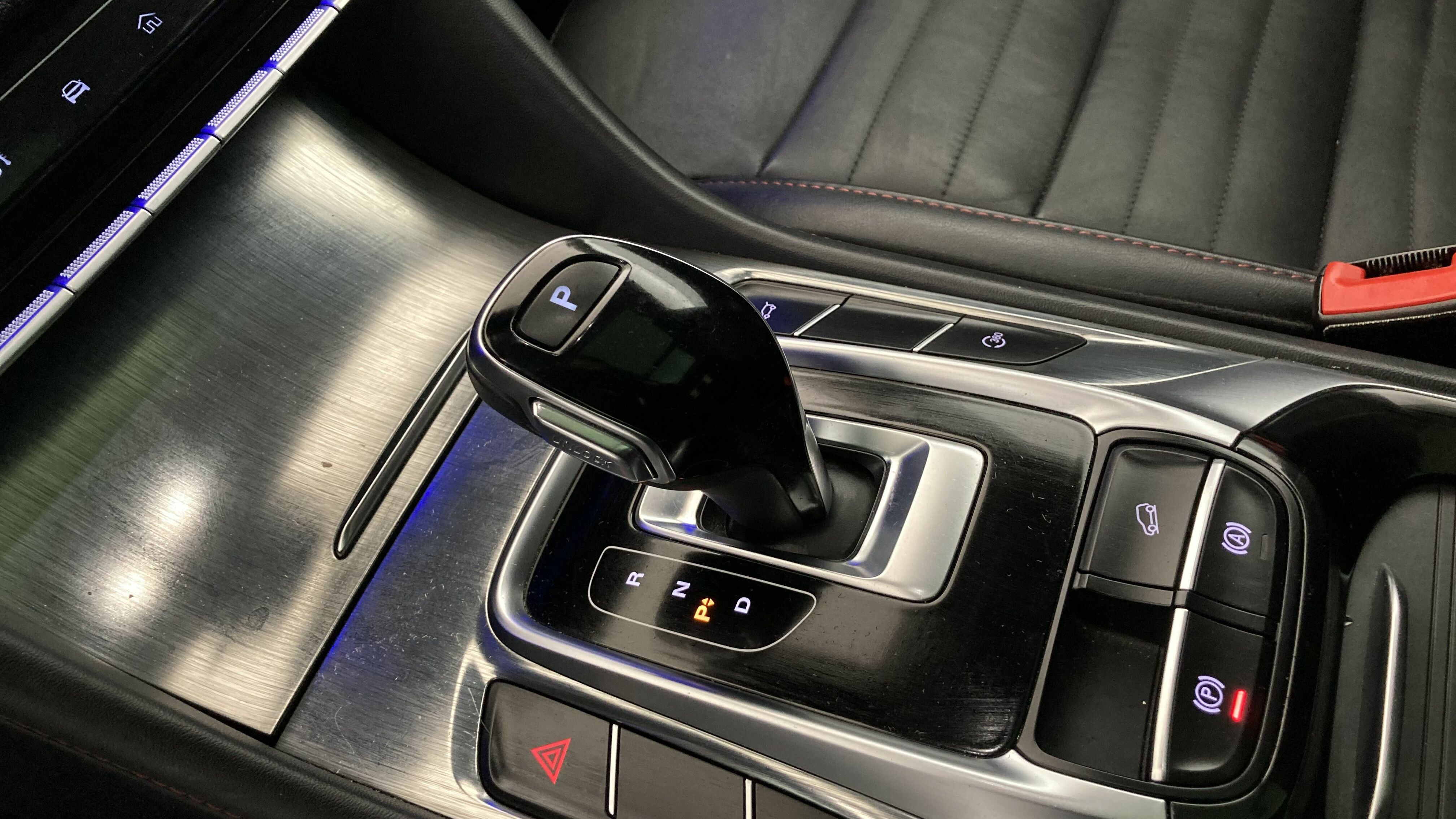 mg ehs phev luxury 1.5 T-GDI 258 PHEV 2023 dover white 20