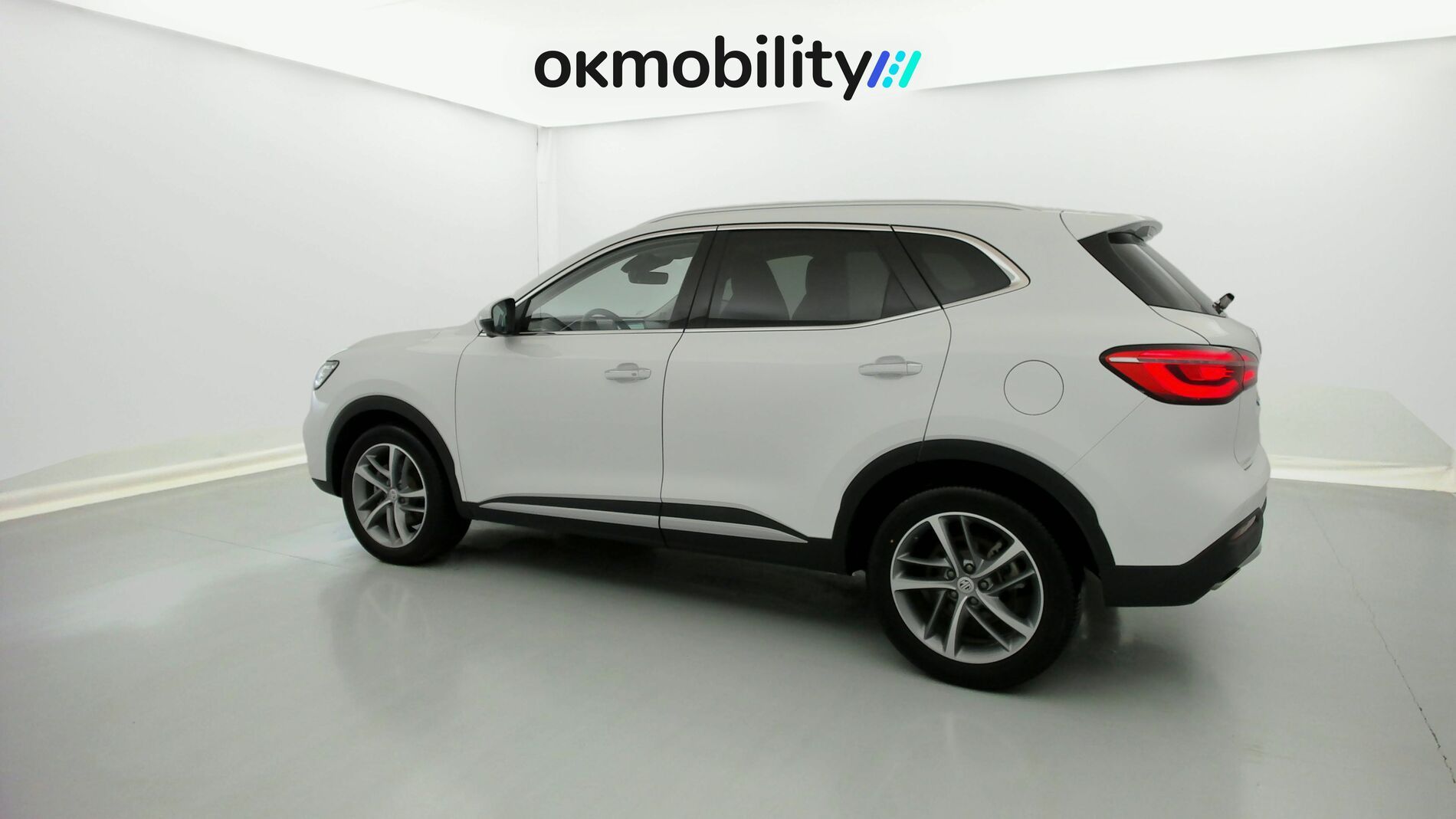 mg ehs phev luxury 1.5 T-GDI 258 PHEV 2023 dover white 8