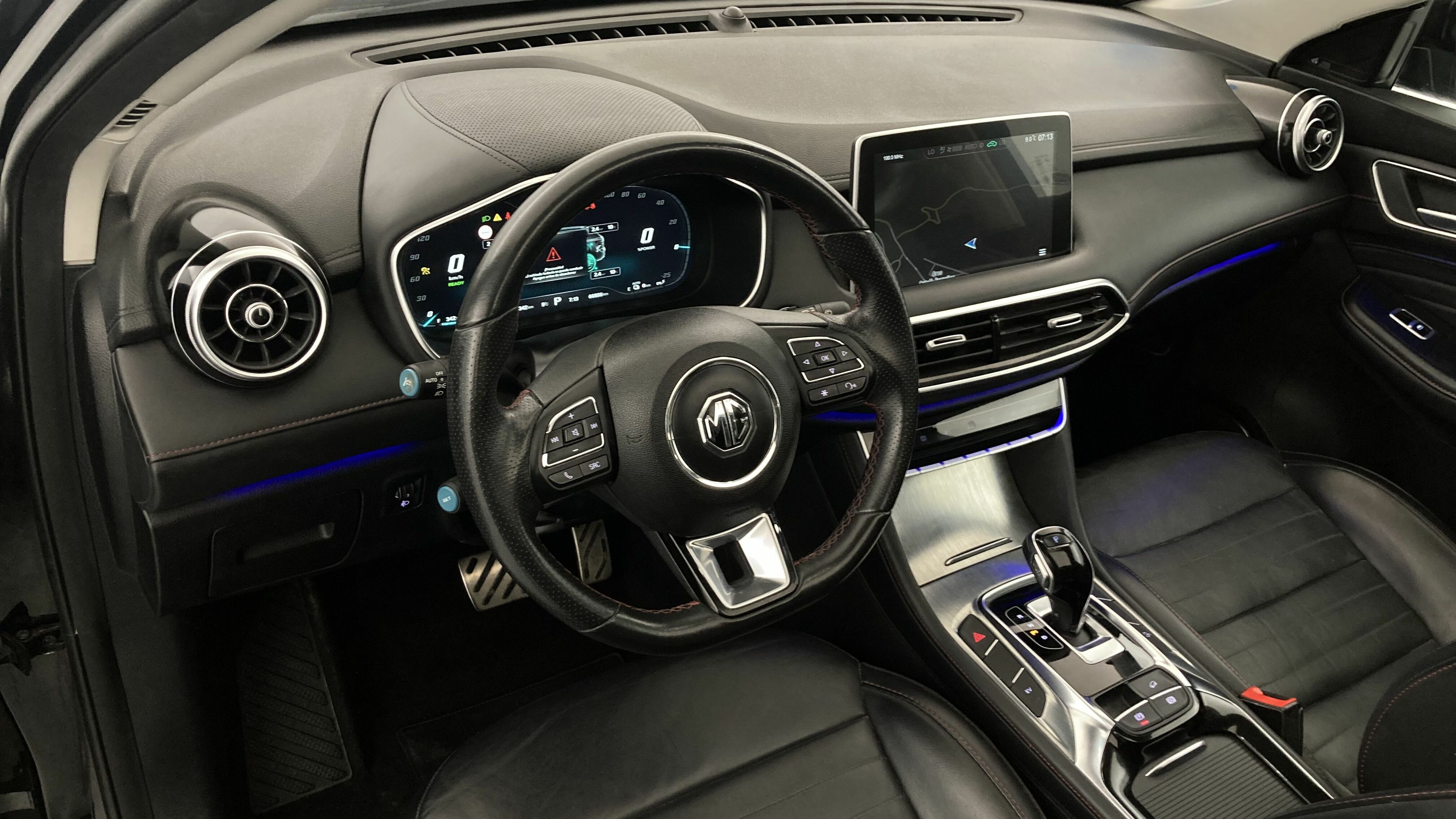 mg ehs phev luxury 1.5 T-GDI 258 PHEV 2023 bleak pearl 14