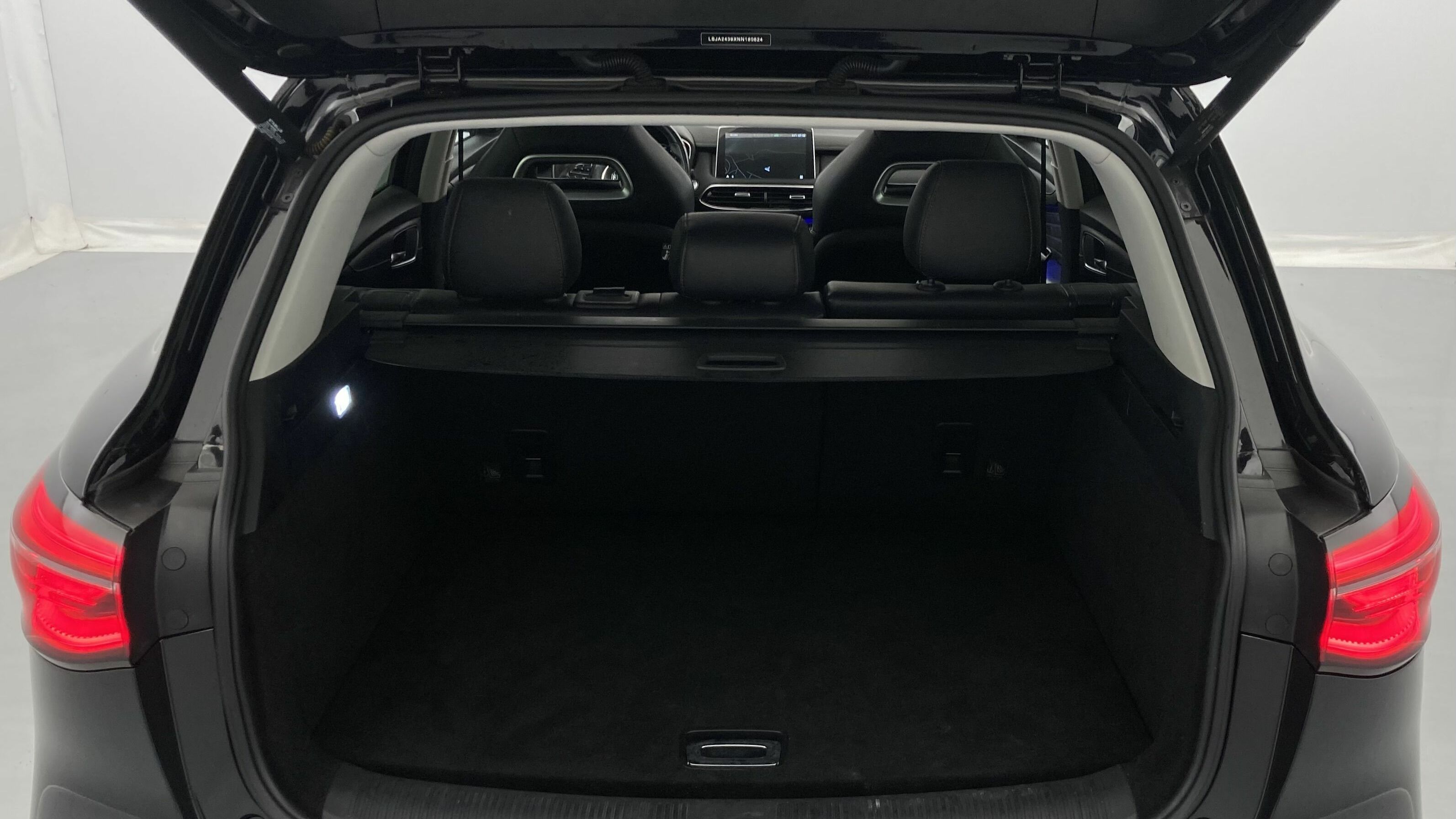 mg ehs phev luxury 1.5 T-GDI 258 PHEV 2023 bleak pearl 23