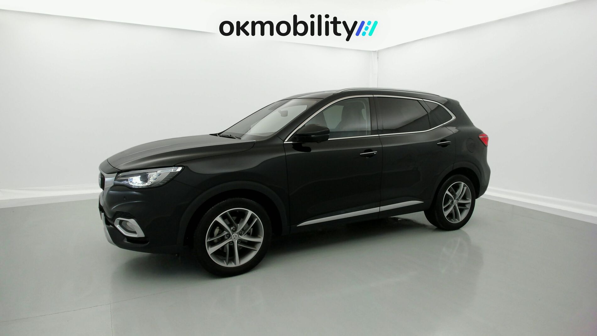 mg ehs phev luxury 1.5 T-GDI 258 PHEV 2023 bleak pearl 4