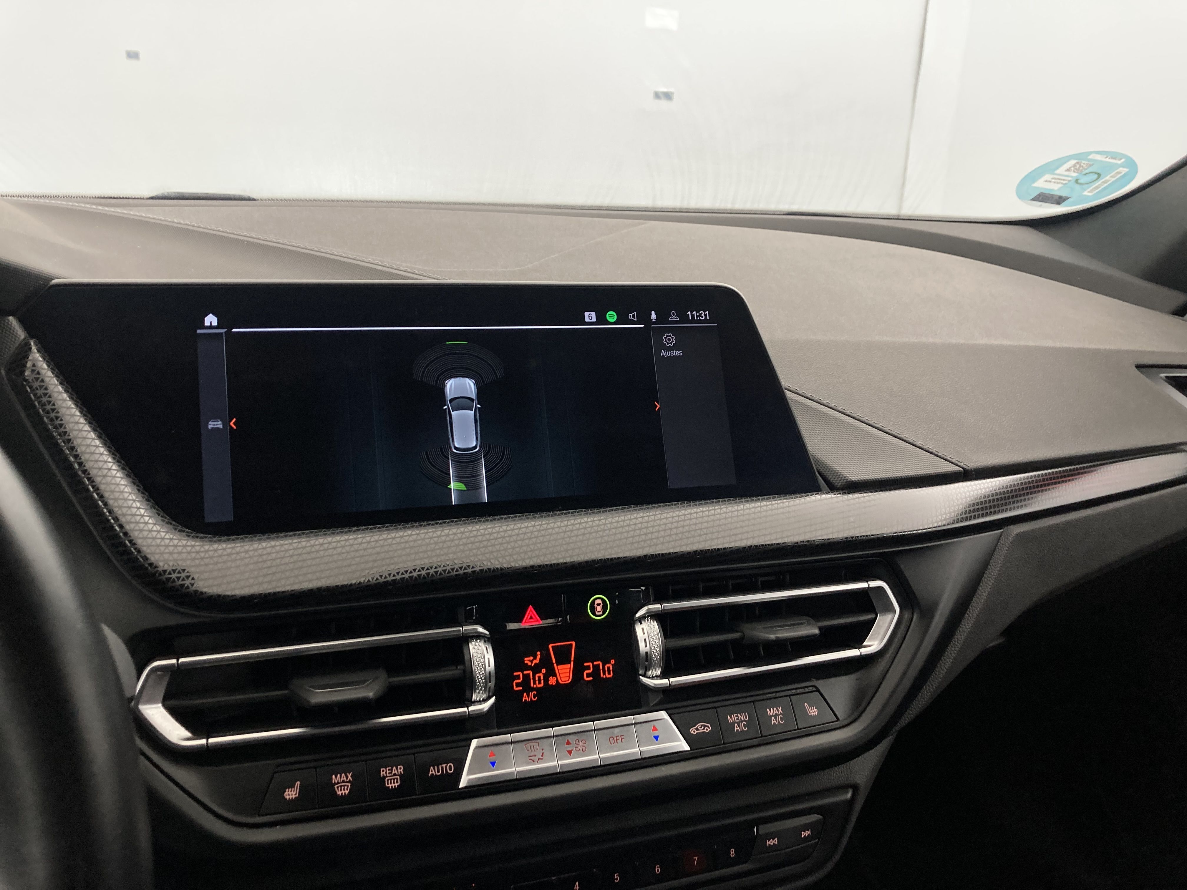 bmw serie 1 m sport colorvision 118I 136 STEPTRONIC 2024 skyscraper grau 27