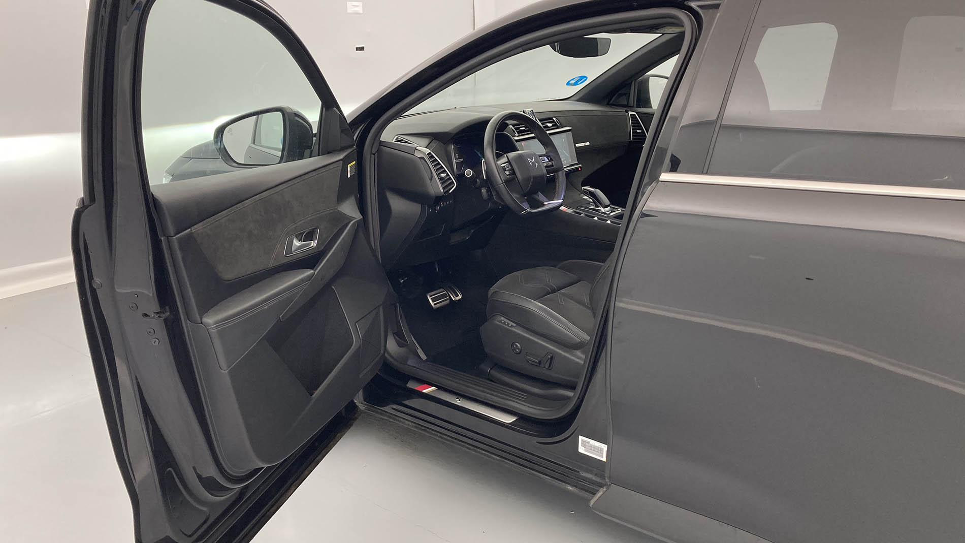 ds ds7 crossback performance line + E-TENSE 300 CA 2021 negro perla 22