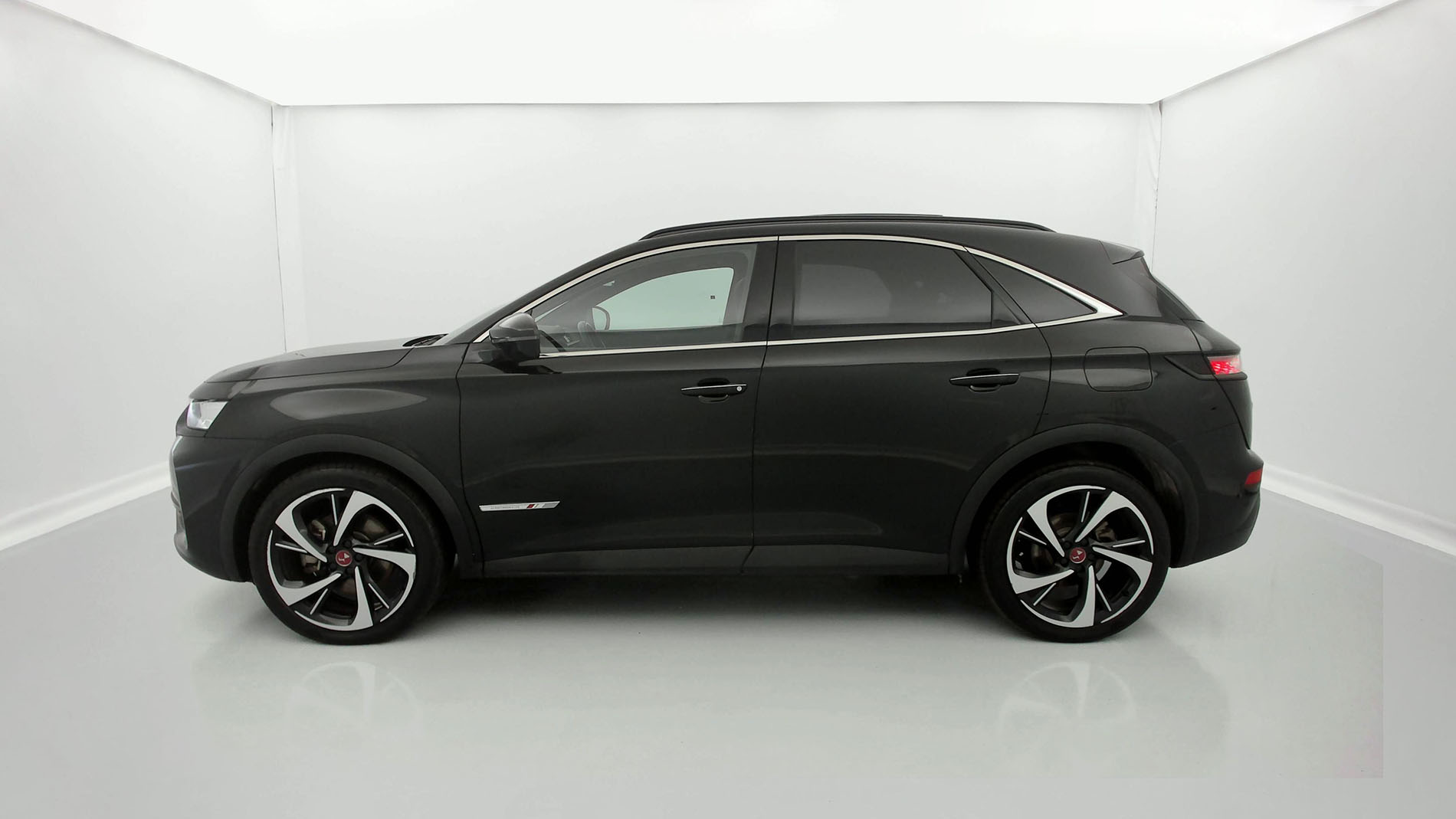 ds ds7 crossback performance line + E-TENSE 300 CA 2021 negro perla 7