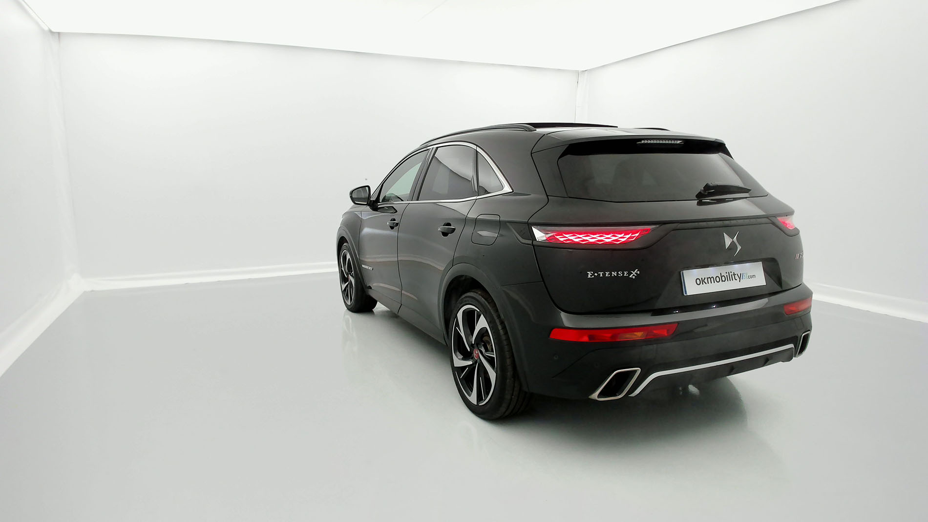 ds ds7 crossback performance line + E-TENSE 300 CA 2021 negro perla 9