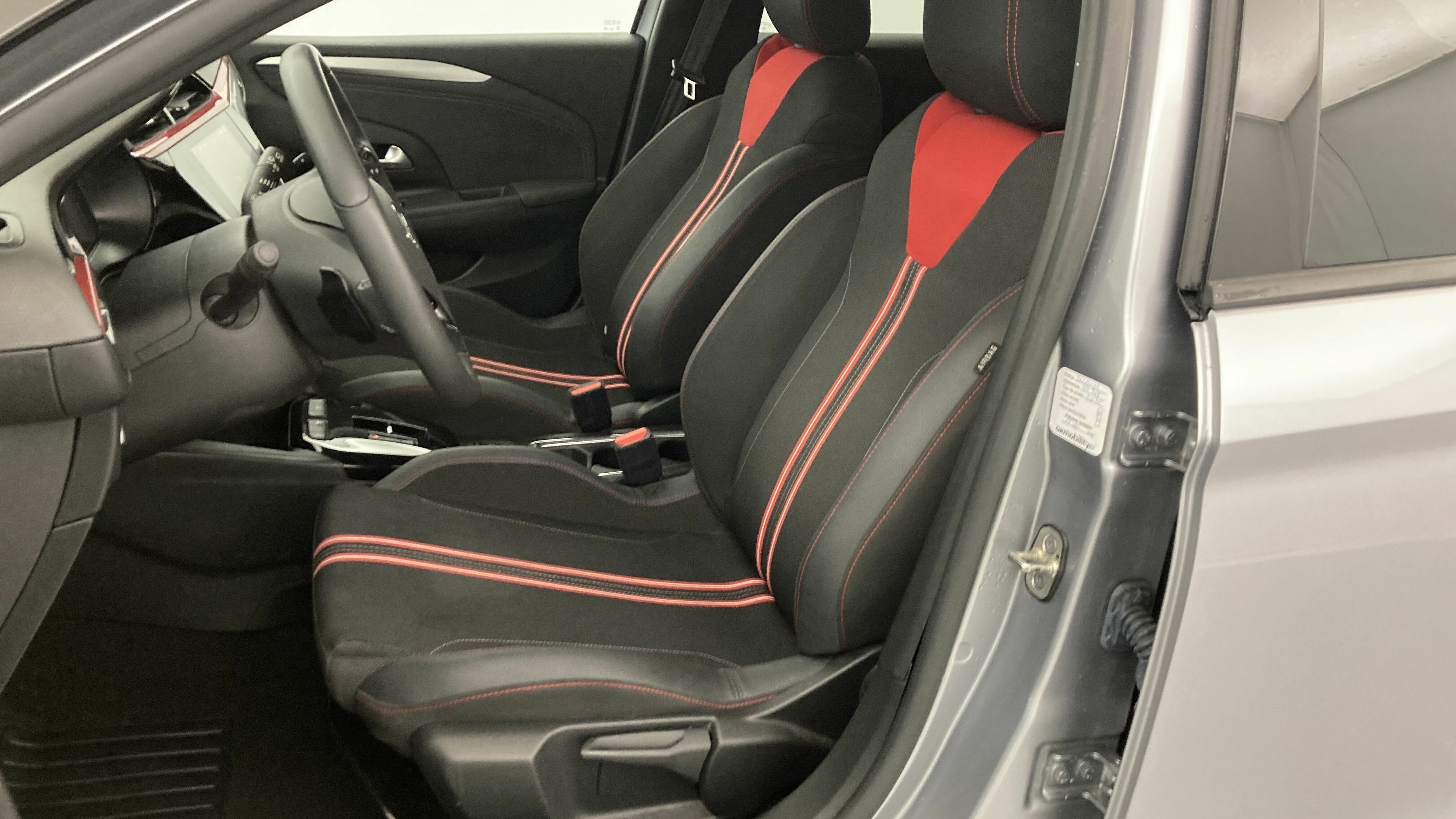 opel corsa gs 1.2T 130 AT 2023 konstrast grey 13