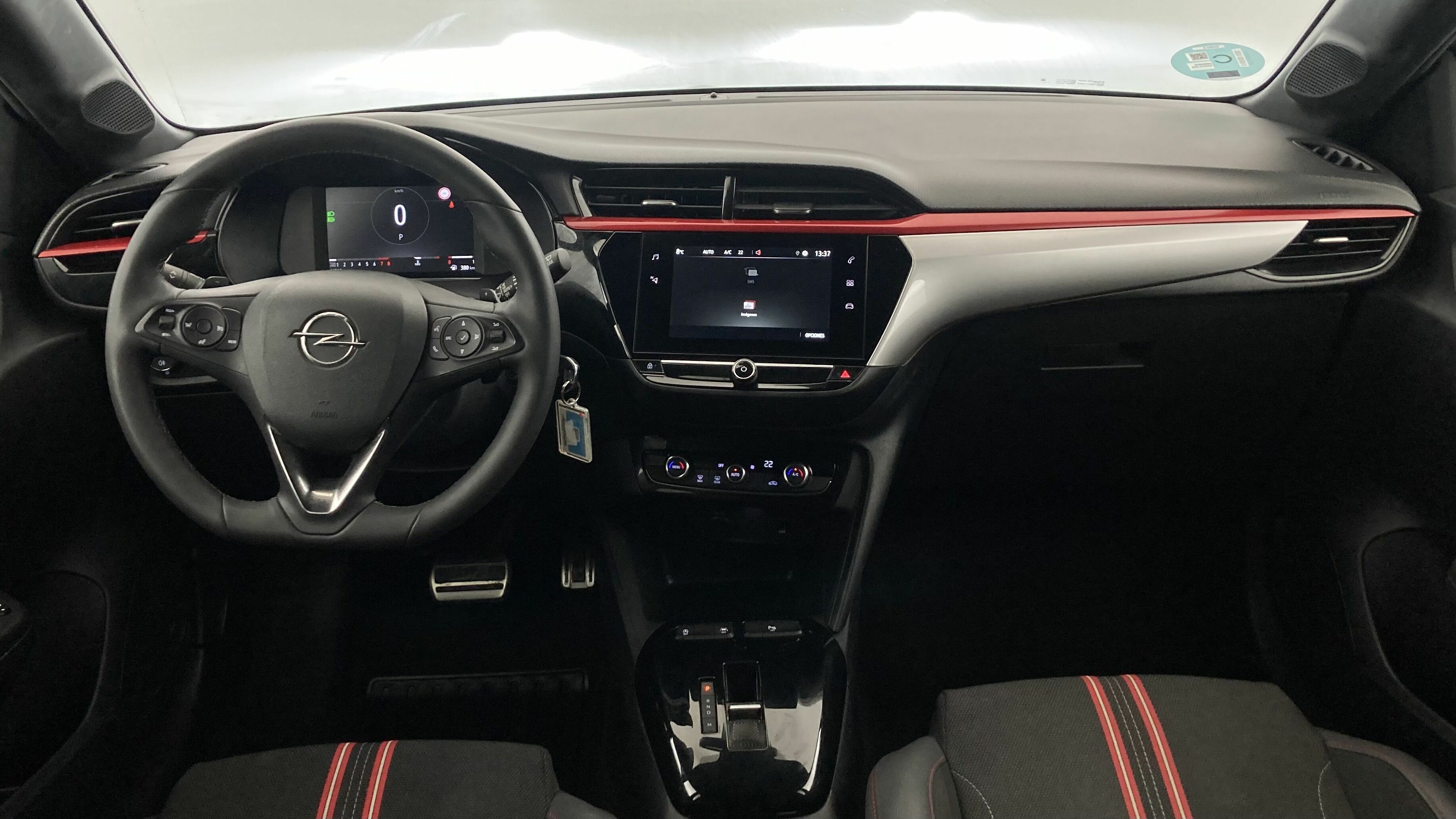 opel corsa gs 1.2T 130 AT 2023 konstrast grey 15