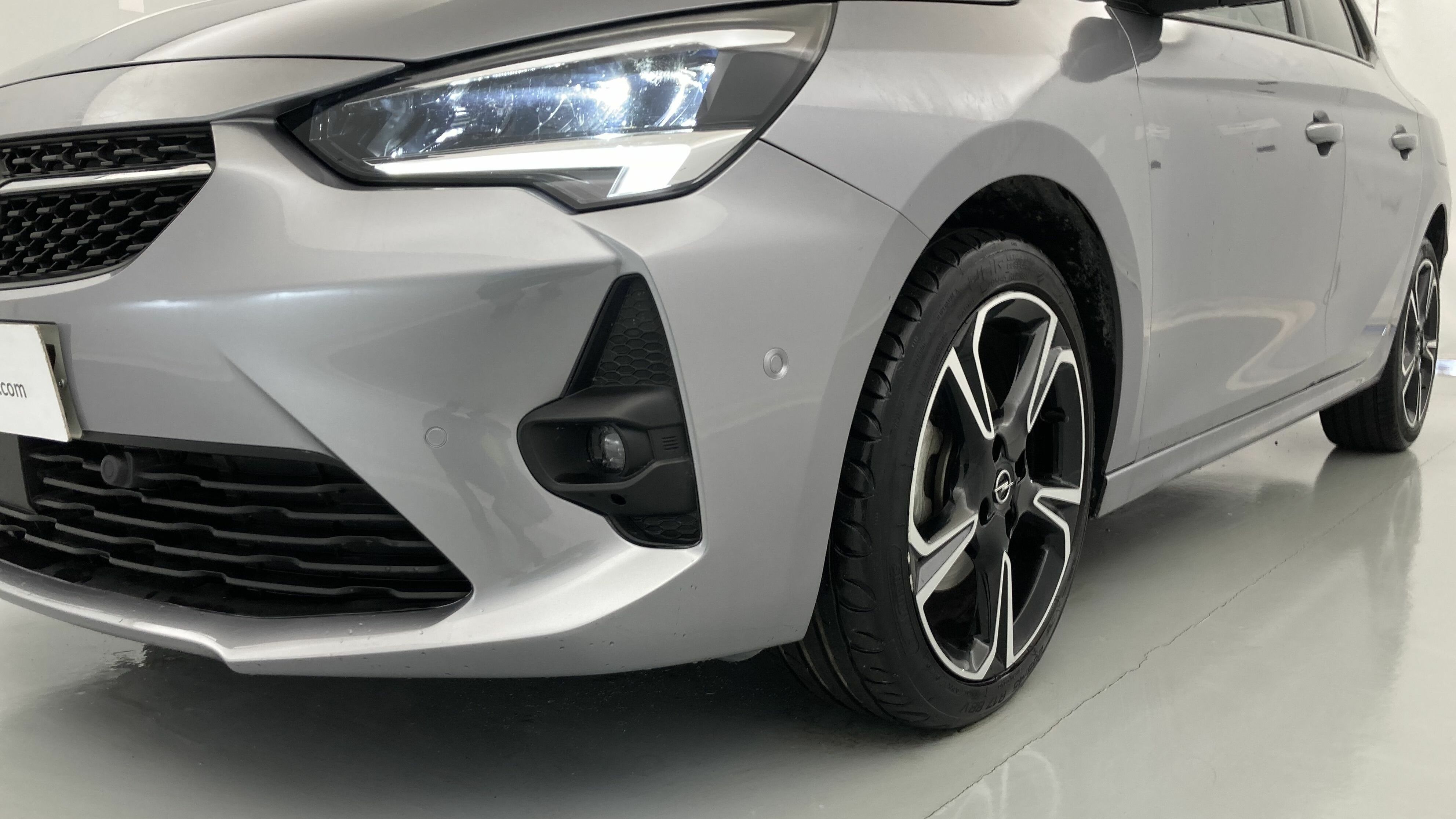 opel corsa gs 1.2T 130 AT 2023 konstrast grey 25