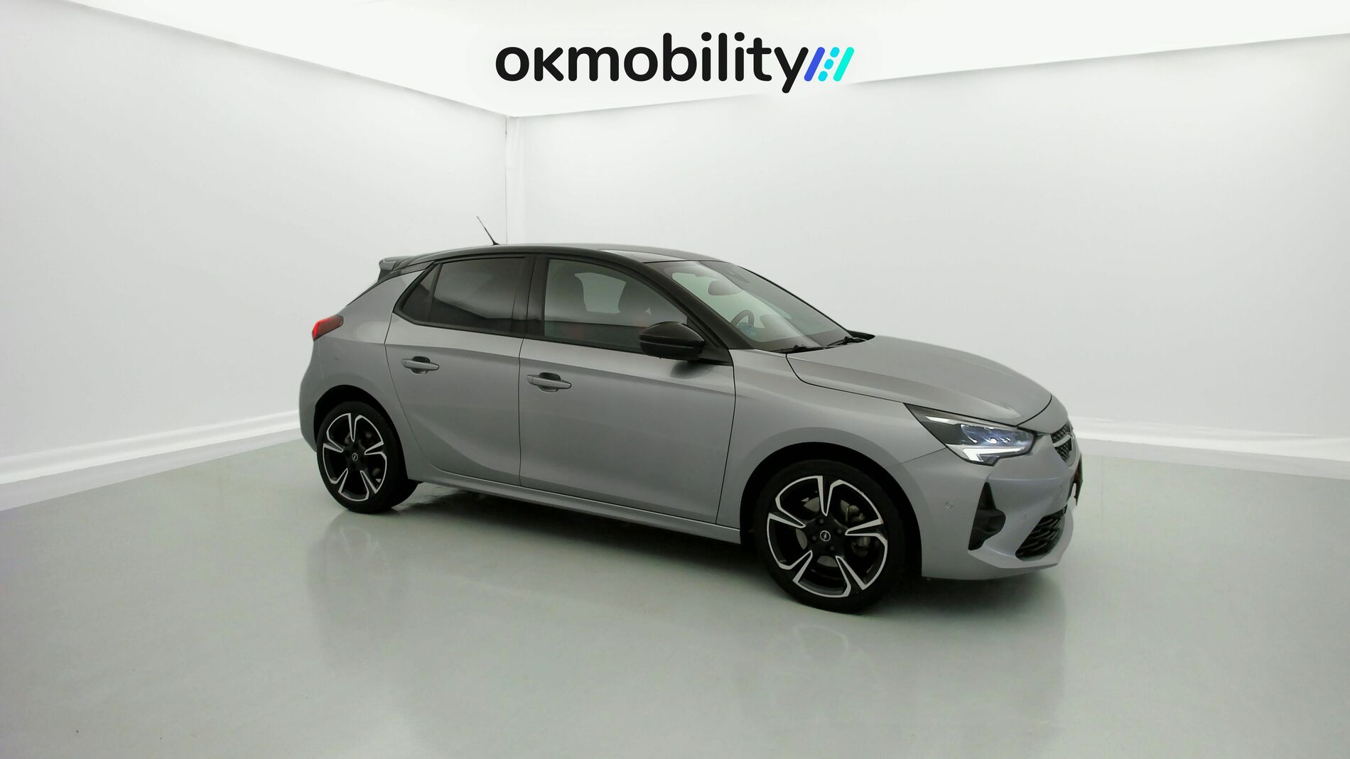 opel corsa gs 1.2T 130 AT 2023 konstrast grey 2