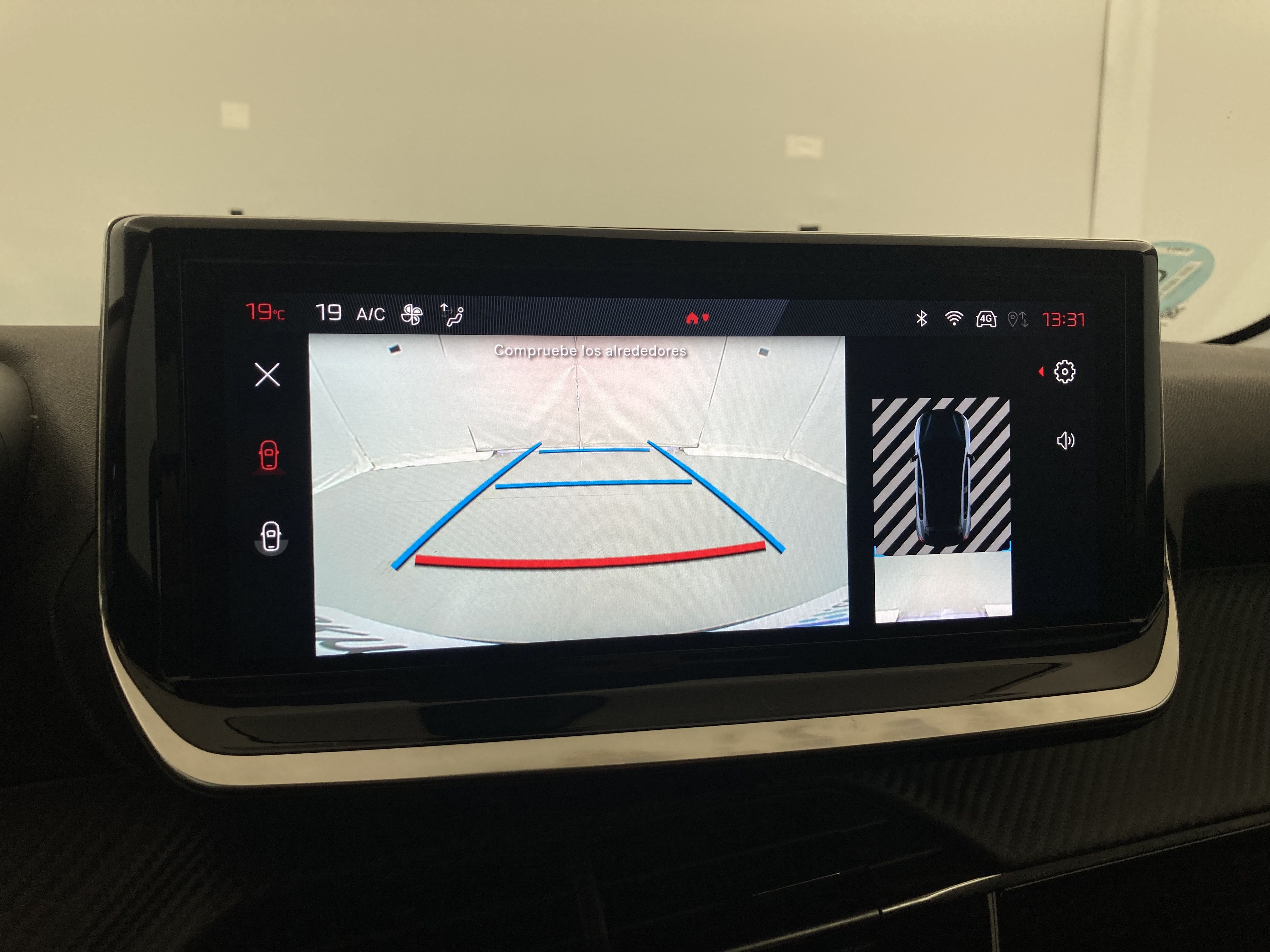 peugeot 208 allure 1.2 PURETECH 100 2024 gris selenium 25