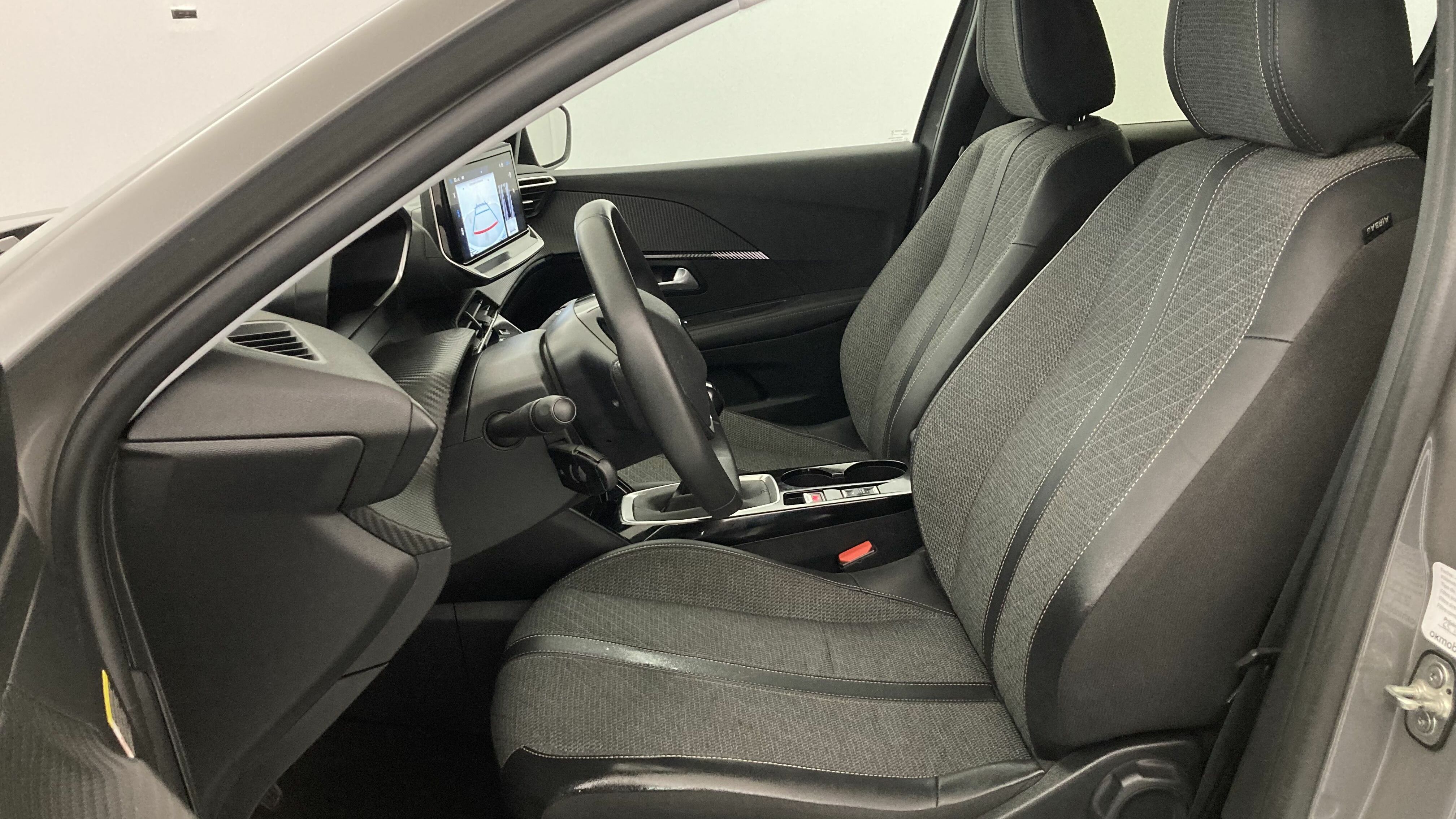 peugeot 208 allure 1.2 PURETECH 100 2024 gris selenium 13