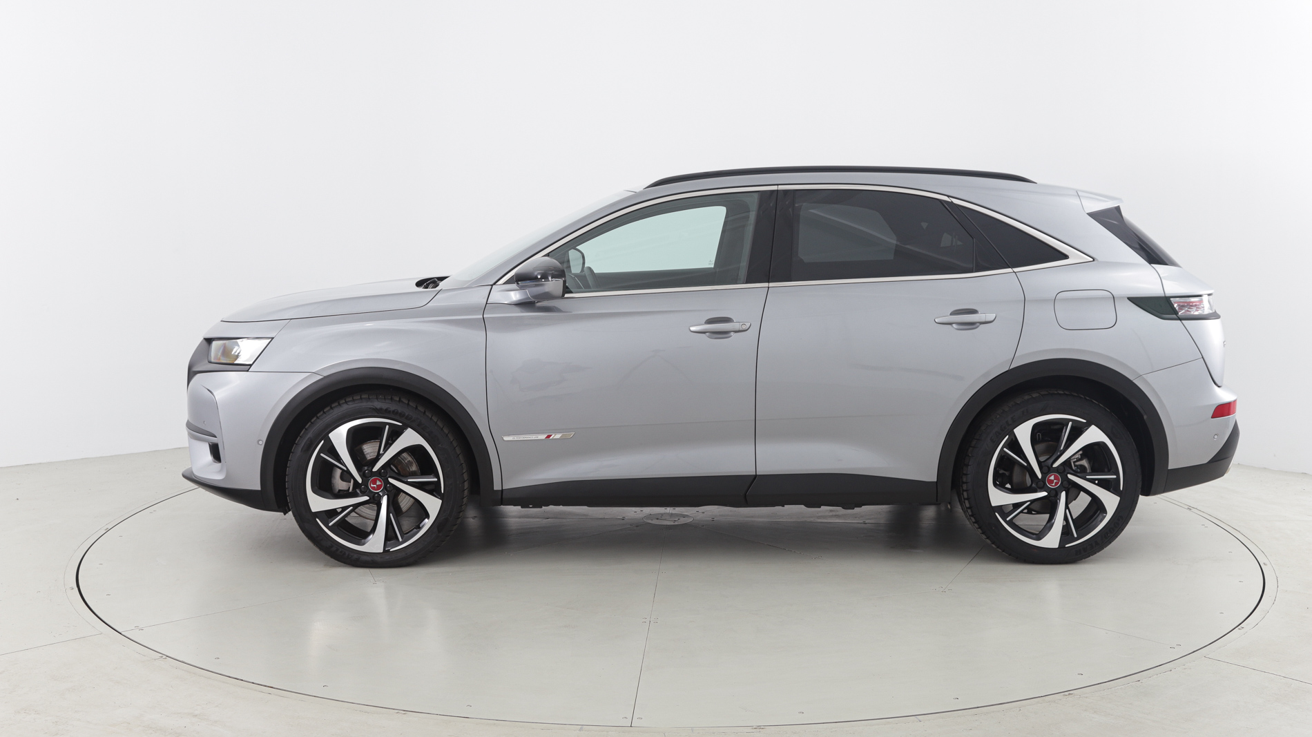 ds ds7 crossback performance line + E-TENSE 300 CA 2021 gris artense 8