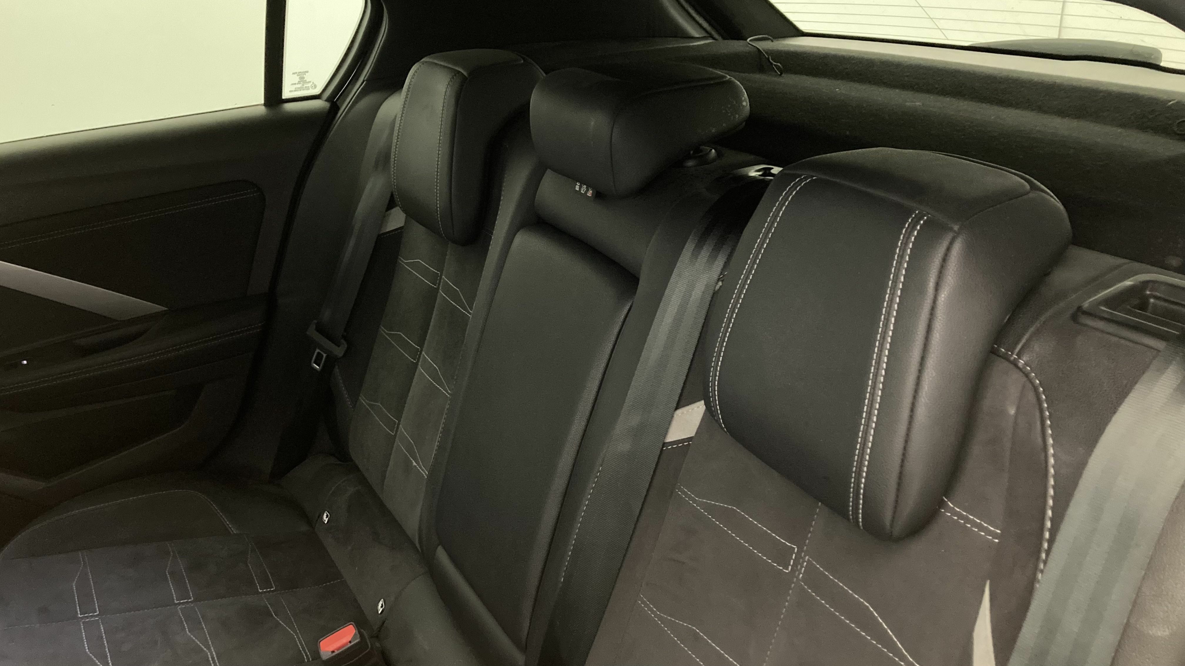 opel astra gs 1.6T PHEV 180 AT 2023 karbon black 21