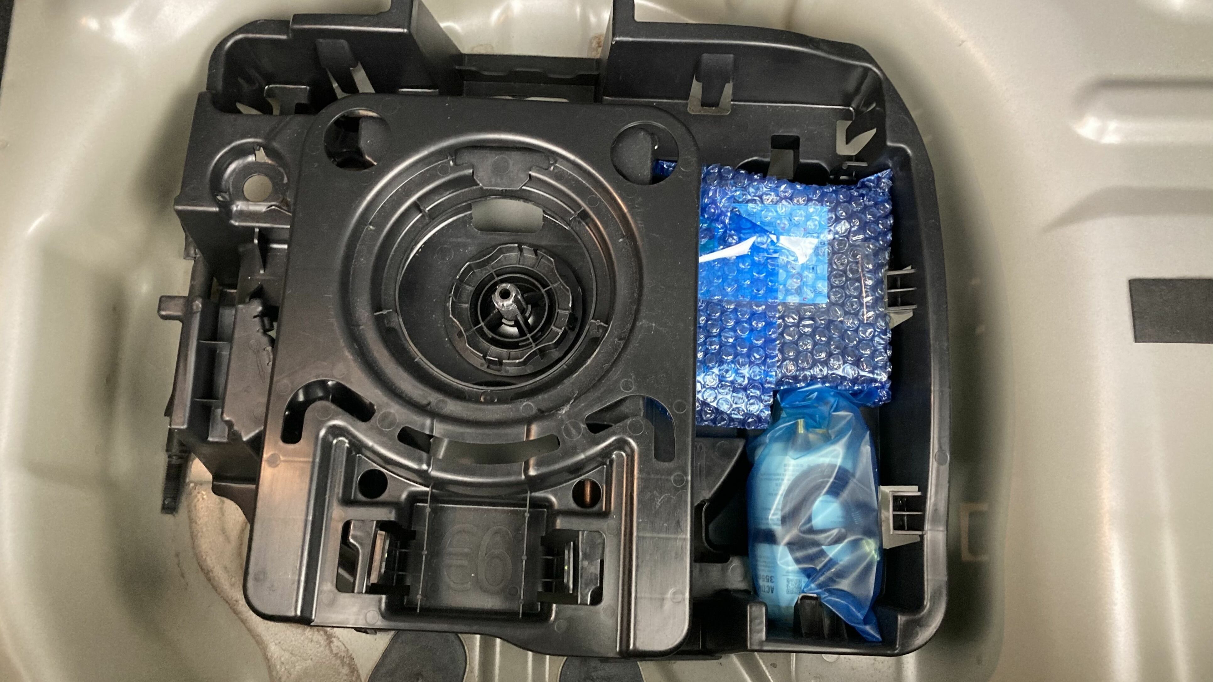 citroen c3 shine 1.5 BLUEHDI 100 2023 gris acero / negro 24