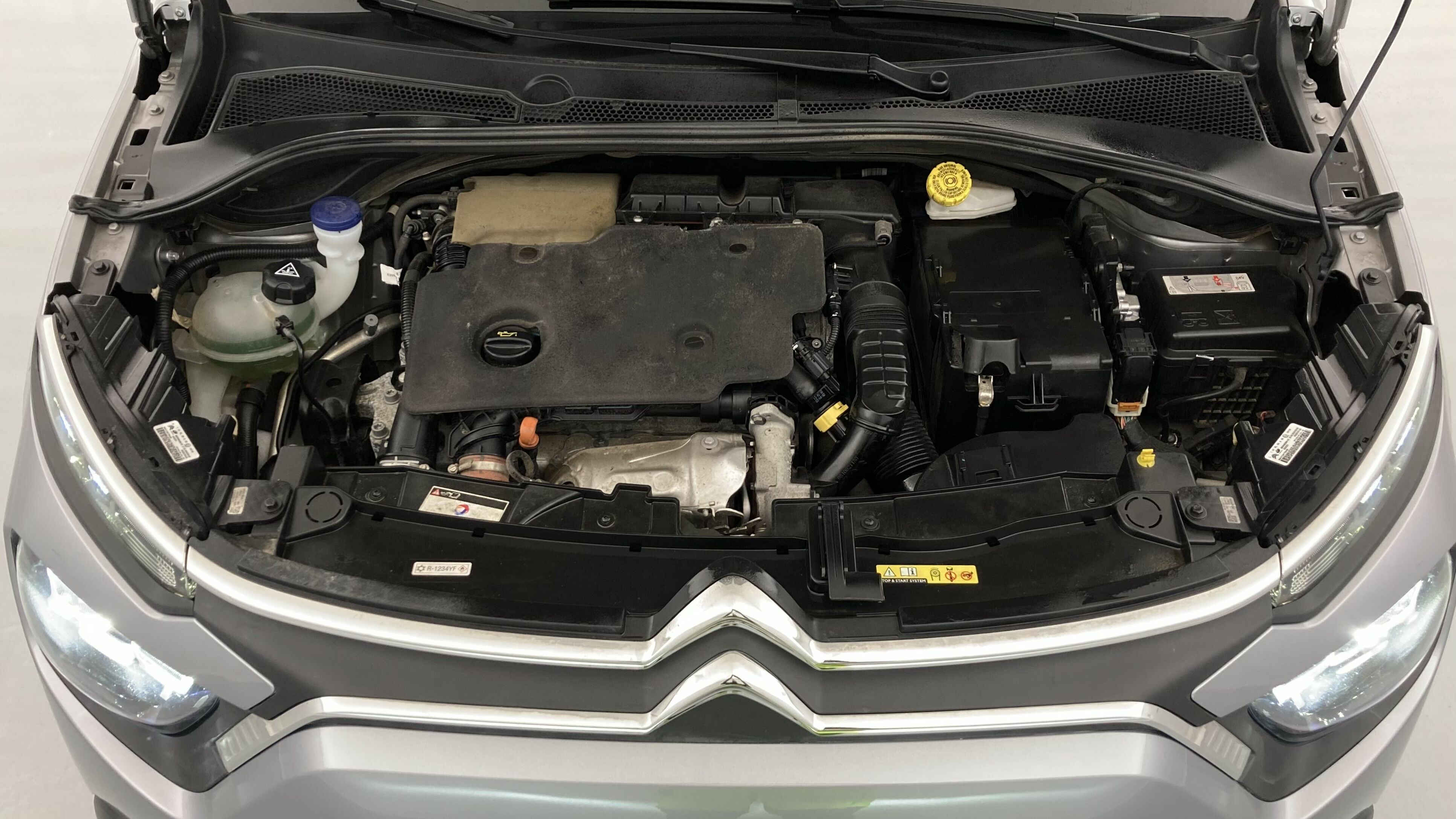 citroen c3 shine 1.5 BLUEHDI 100 2023 gris acero / negro 26